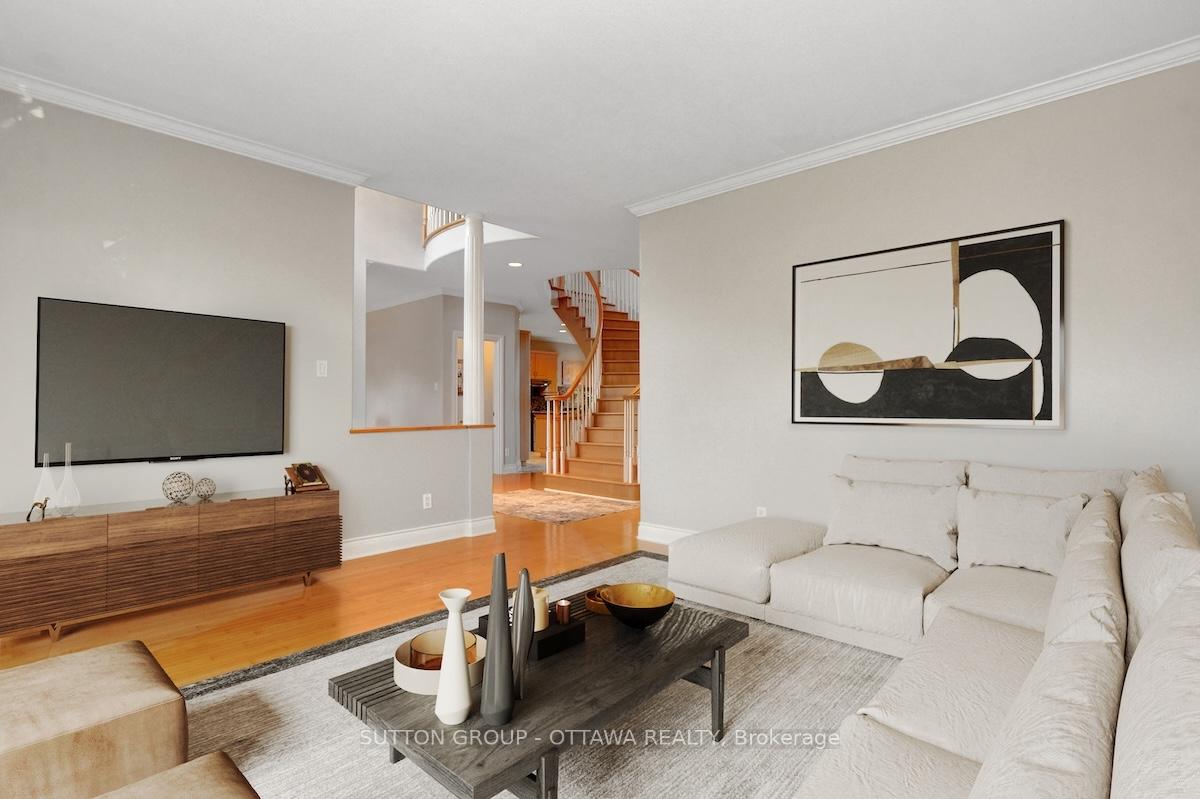 Photo 5 of 6472 Beausejour Drive S, Ottawa, Chateauneuf — HOMEH