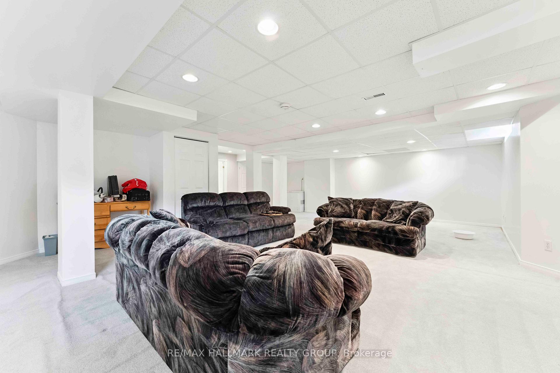 Photo 20 of 551 Chardonnay Drive, Ottawa, Avalon East — HOMEH