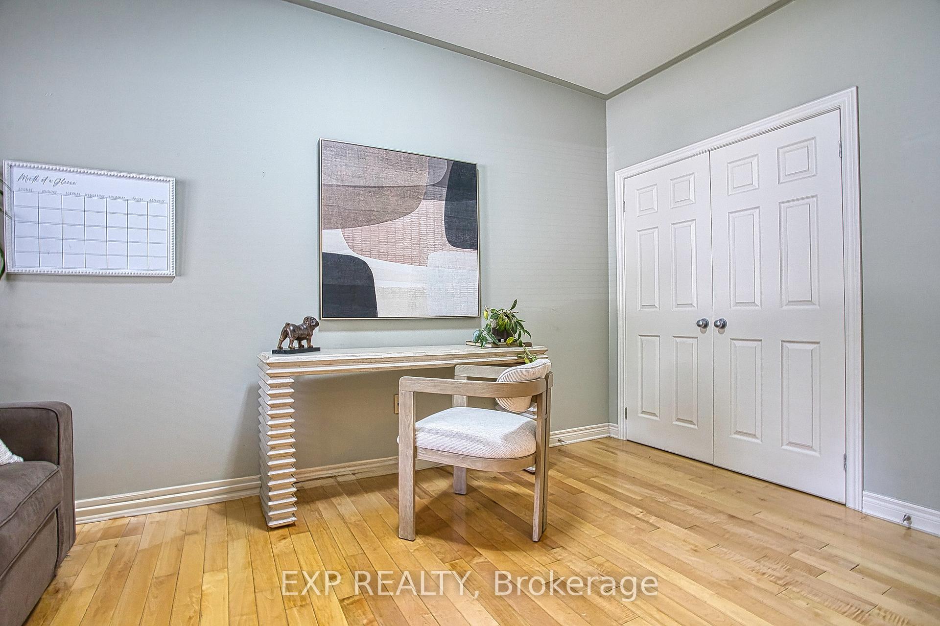 Photo 8 of 2362 Walker Court, Niagara Falls, Stamford — HOMEH