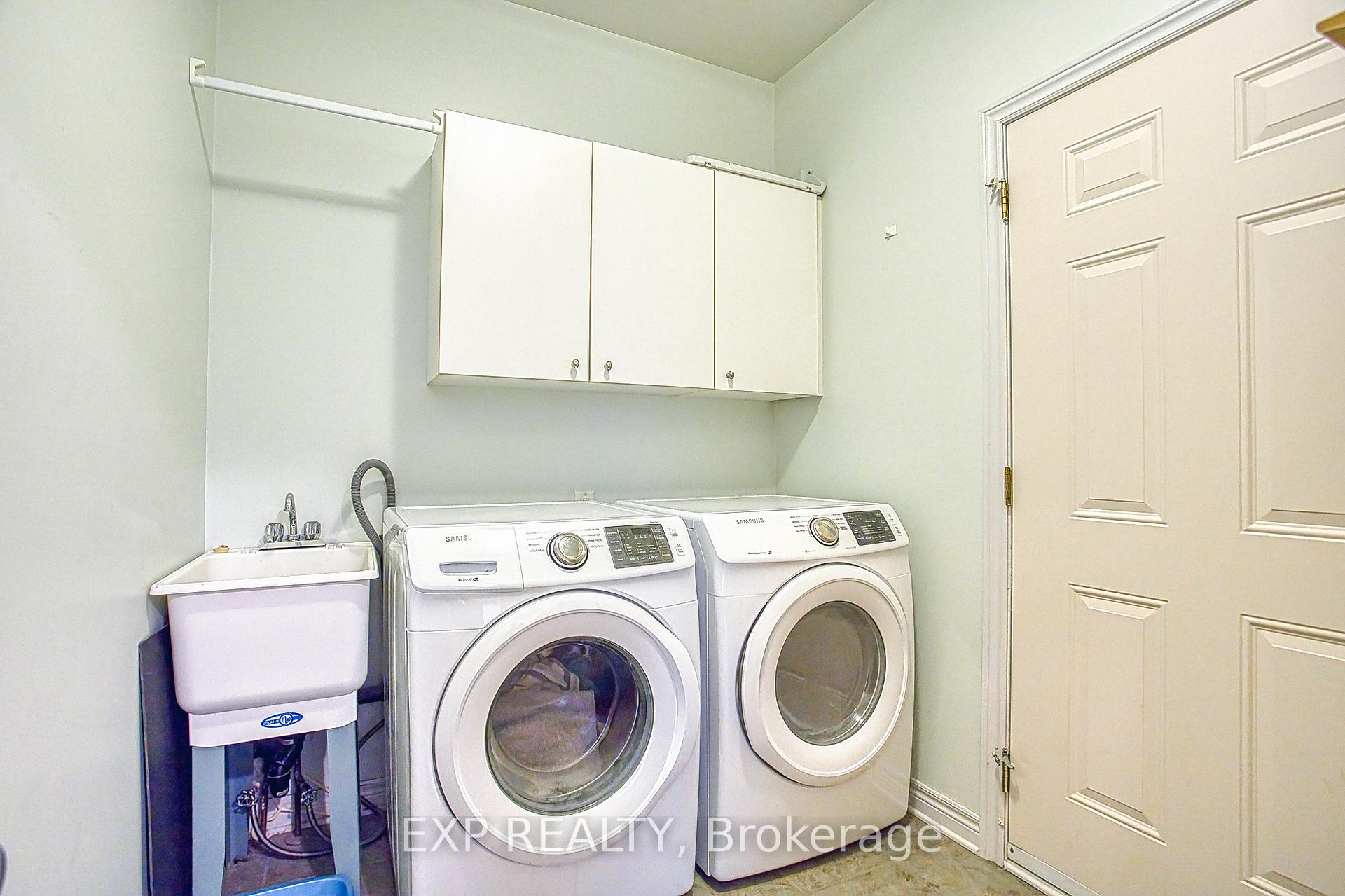 Photo 11 of 2362 Walker Court, Niagara Falls, Stamford — HOMEH