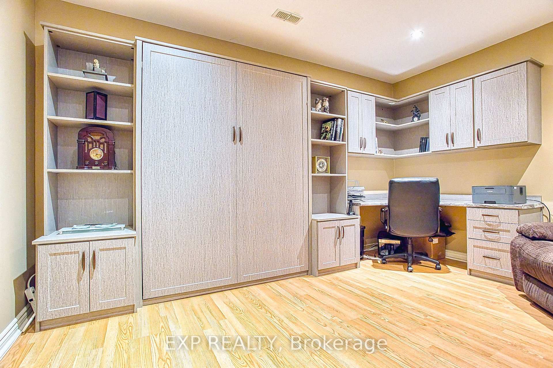 Photo 28 of 2362 Walker Court, Niagara Falls, Stamford — HOMEH