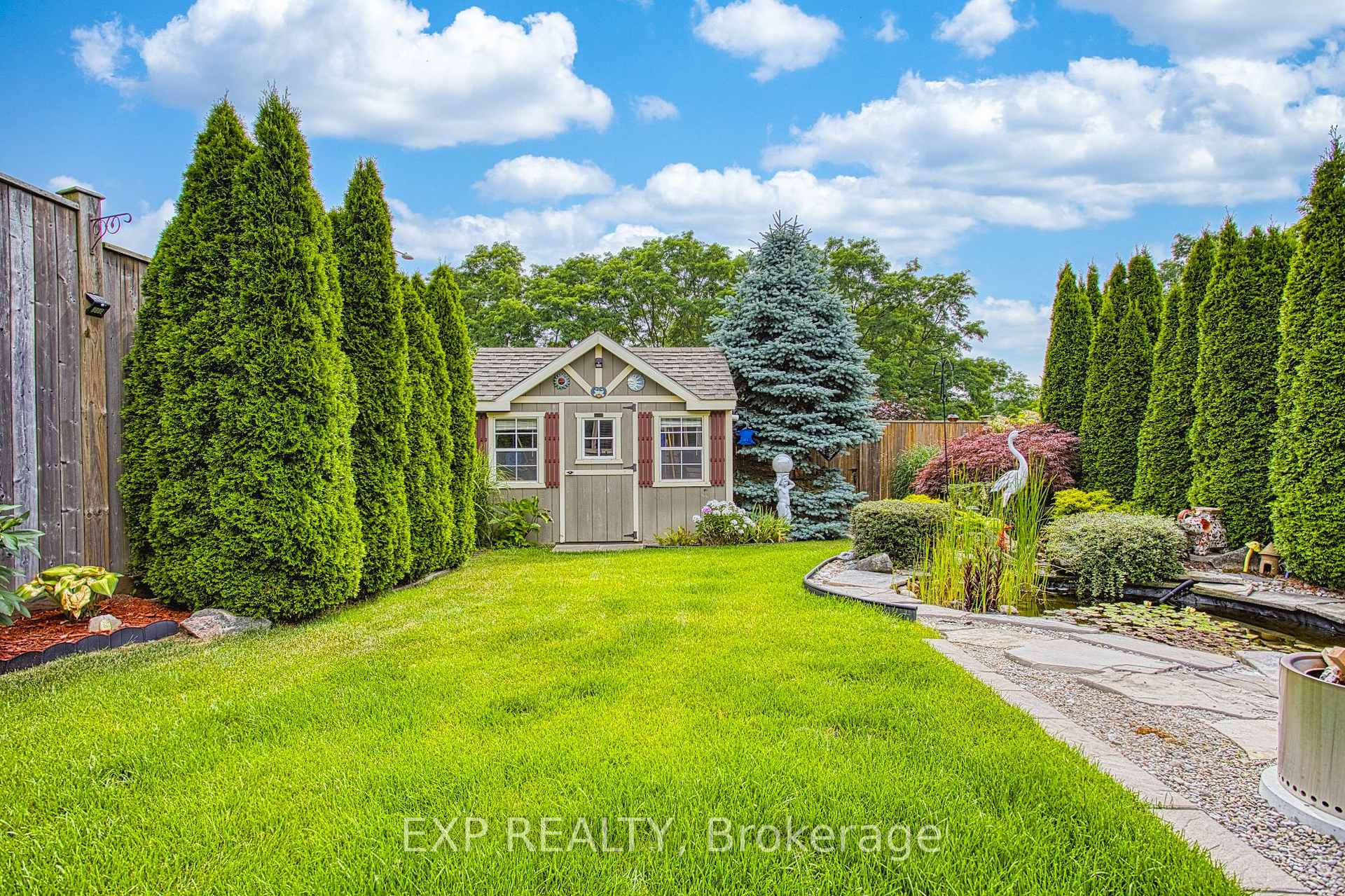 Photo 33 of 2362 Walker Court, Niagara Falls, Stamford — HOMEH