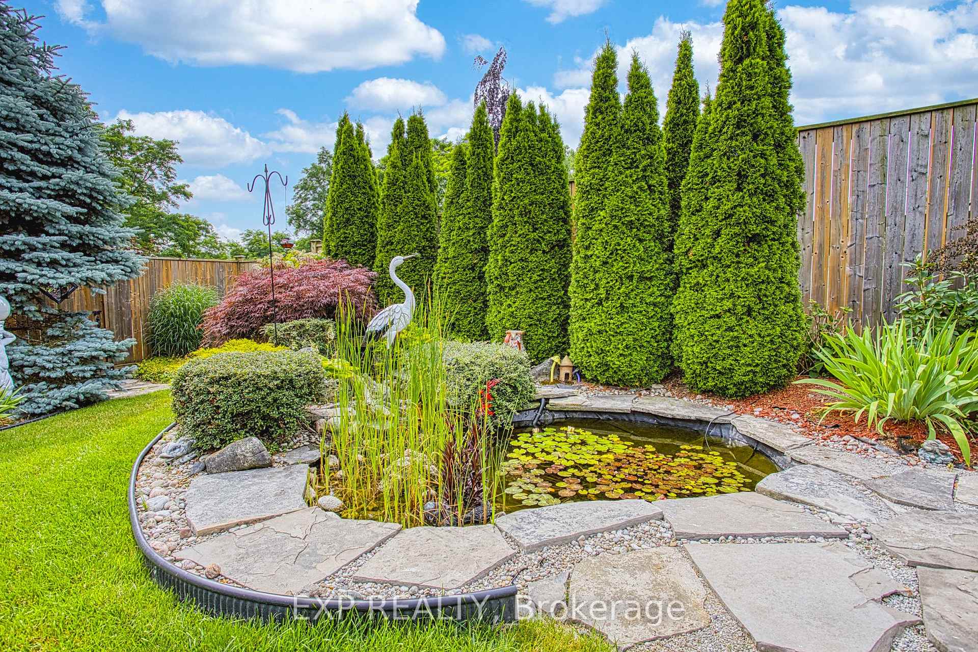 Photo 34 of 2362 Walker Court, Niagara Falls, Stamford — HOMEH