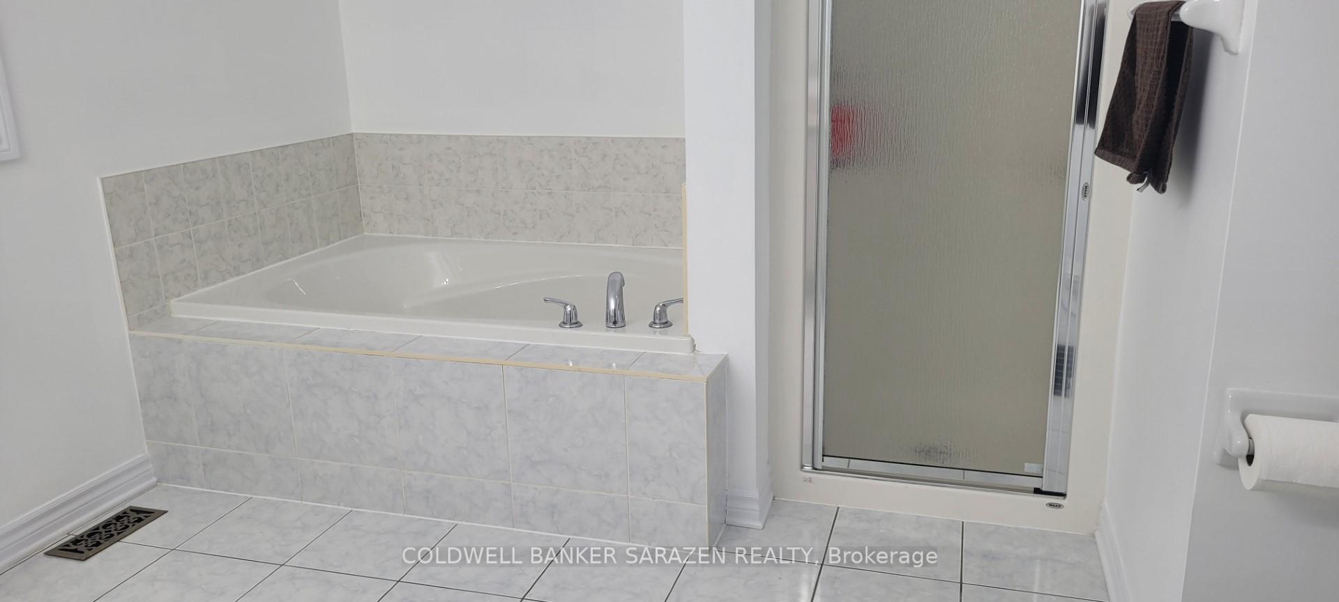 Photo 10 of 306 Saddleridge Drive, Ottawa, Mer Bleue/Bradley Estates/Anderson Park — HOMEH