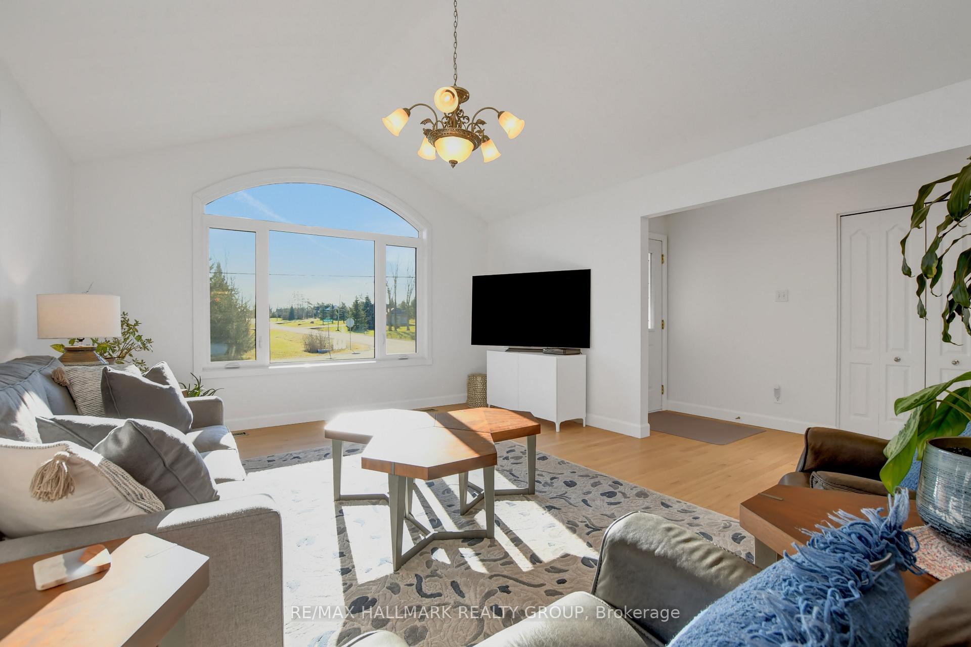 Photo 3 of 1227 Lafortune Drive, North Dundas, North Dundas (Mountain) Twp — HOMEH