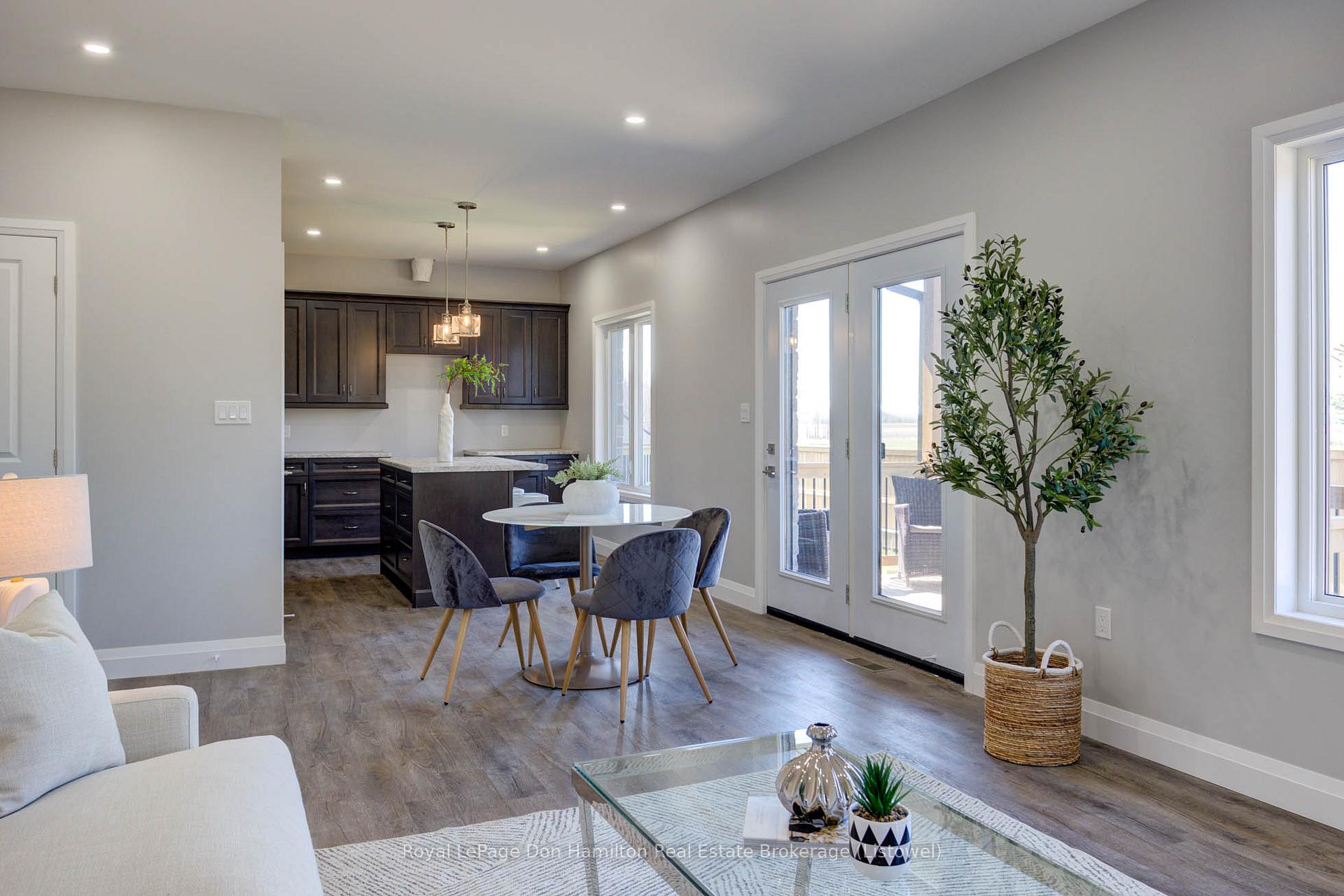 Photo 9 of 272 Queen Street S, North Perth, Elma — HOMEH