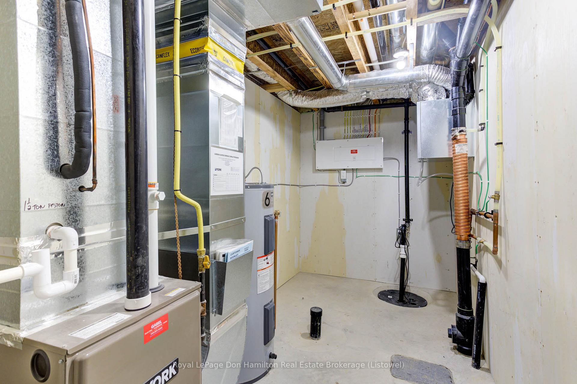 Photo 31 of 272 Queen Street S, North Perth, Elma — HOMEH