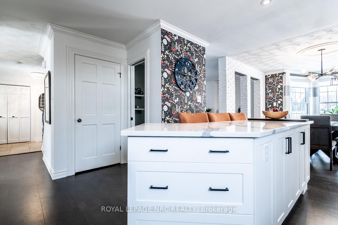 Photo 7 of 10 Vinemount Drive, Pelham, Fonthill — HOMEH