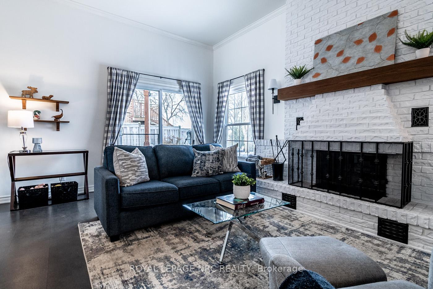 Photo 13 of 10 Vinemount Drive, Pelham, Fonthill — HOMEH