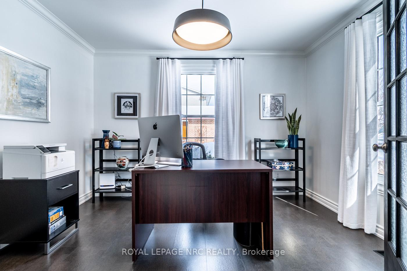 Photo 15 of 10 Vinemount Drive, Pelham, Fonthill — HOMEH