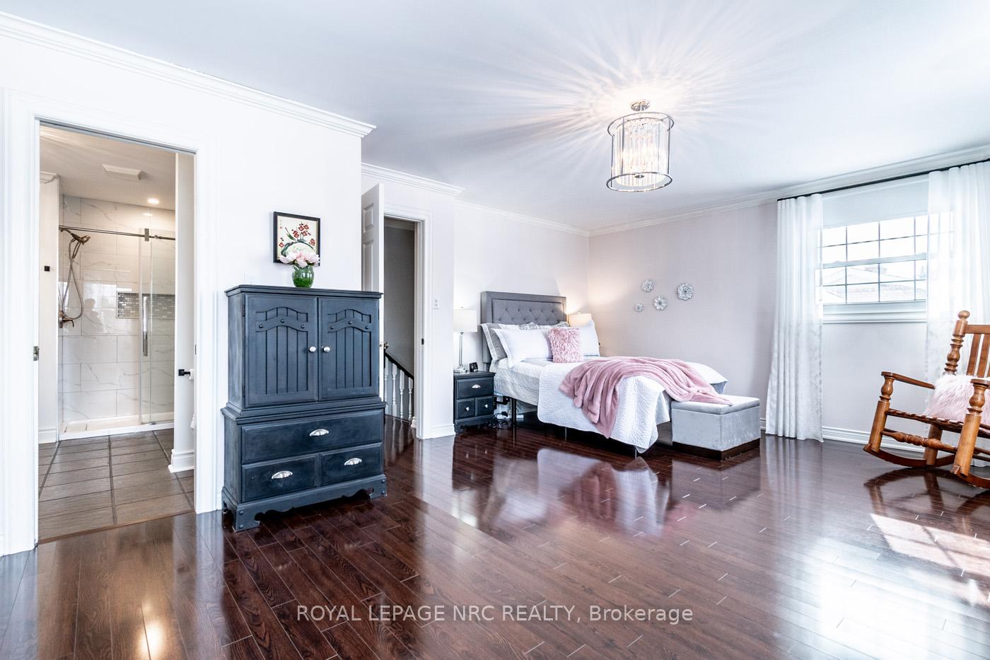 Photo 19 of 10 Vinemount Drive, Pelham, Fonthill — HOMEH