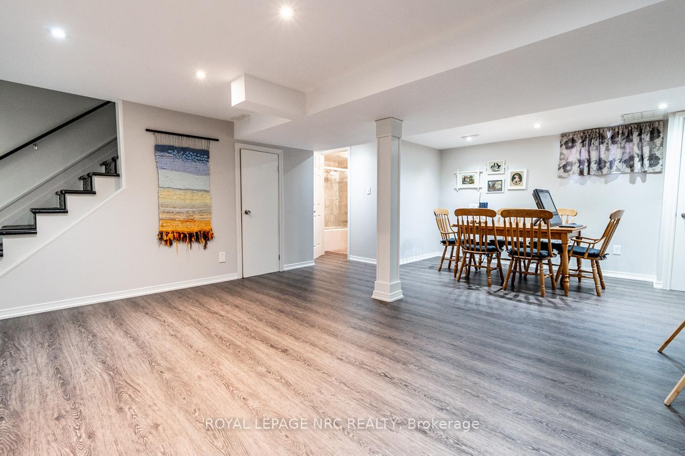 Photo 20 of 10 Vinemount Drive, Pelham, Fonthill — HOMEH