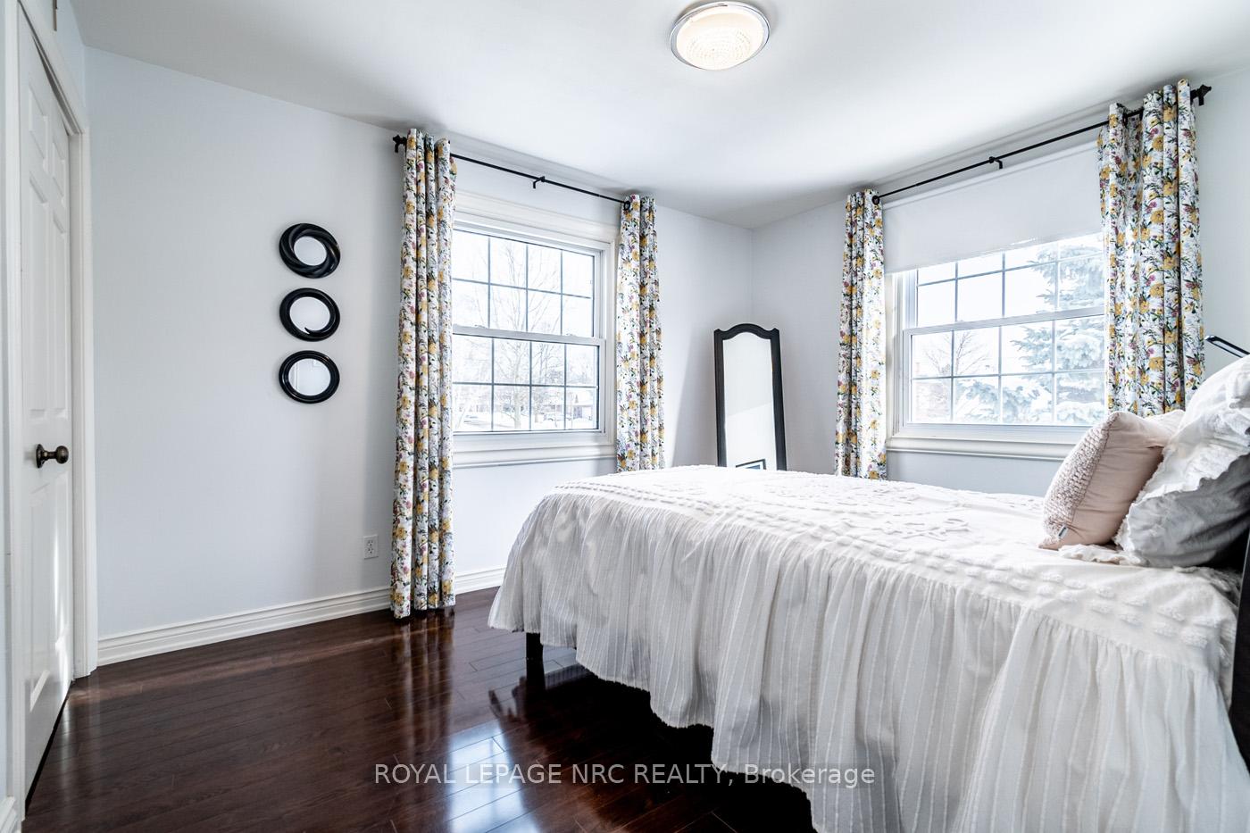 Photo 23 of 10 Vinemount Drive, Pelham, Fonthill — HOMEH
