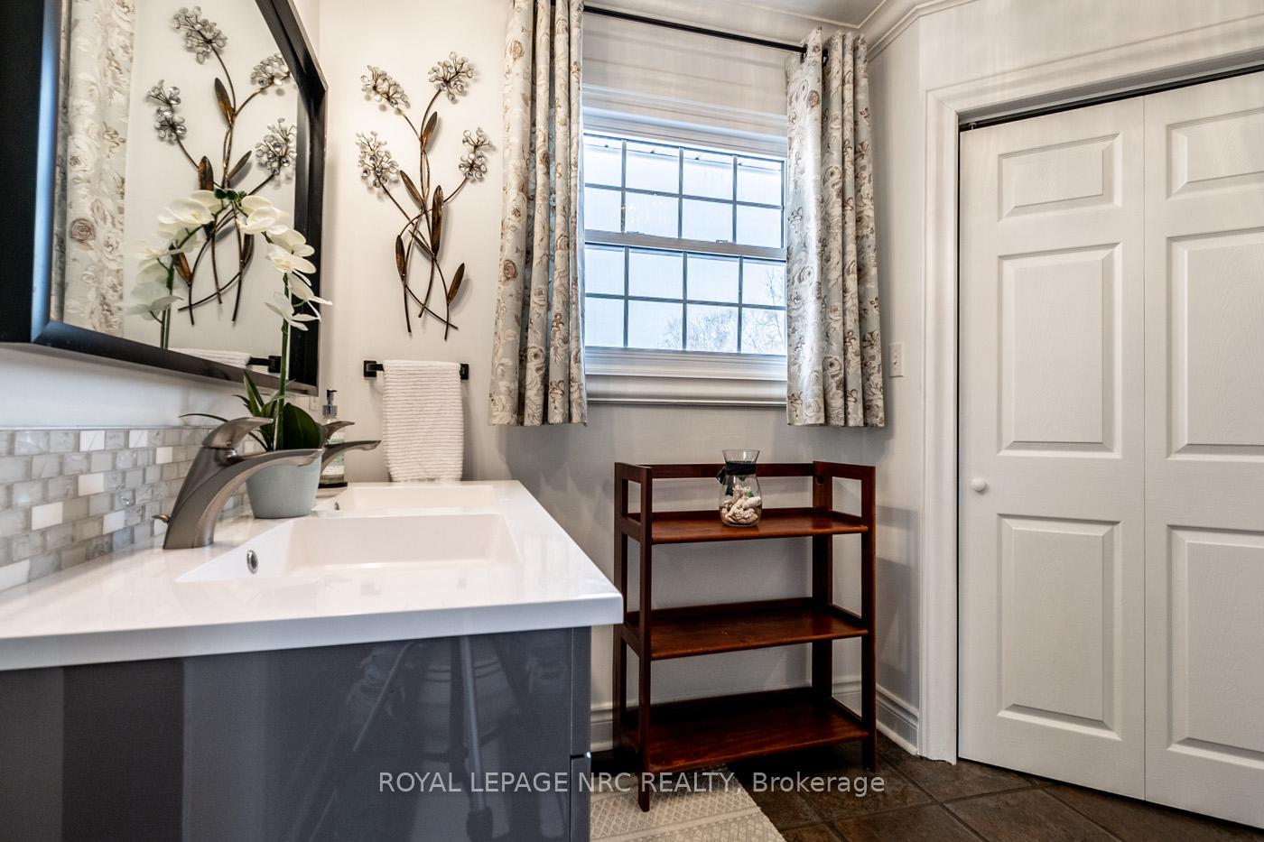 Photo 30 of 10 Vinemount Drive, Pelham, Fonthill — HOMEH