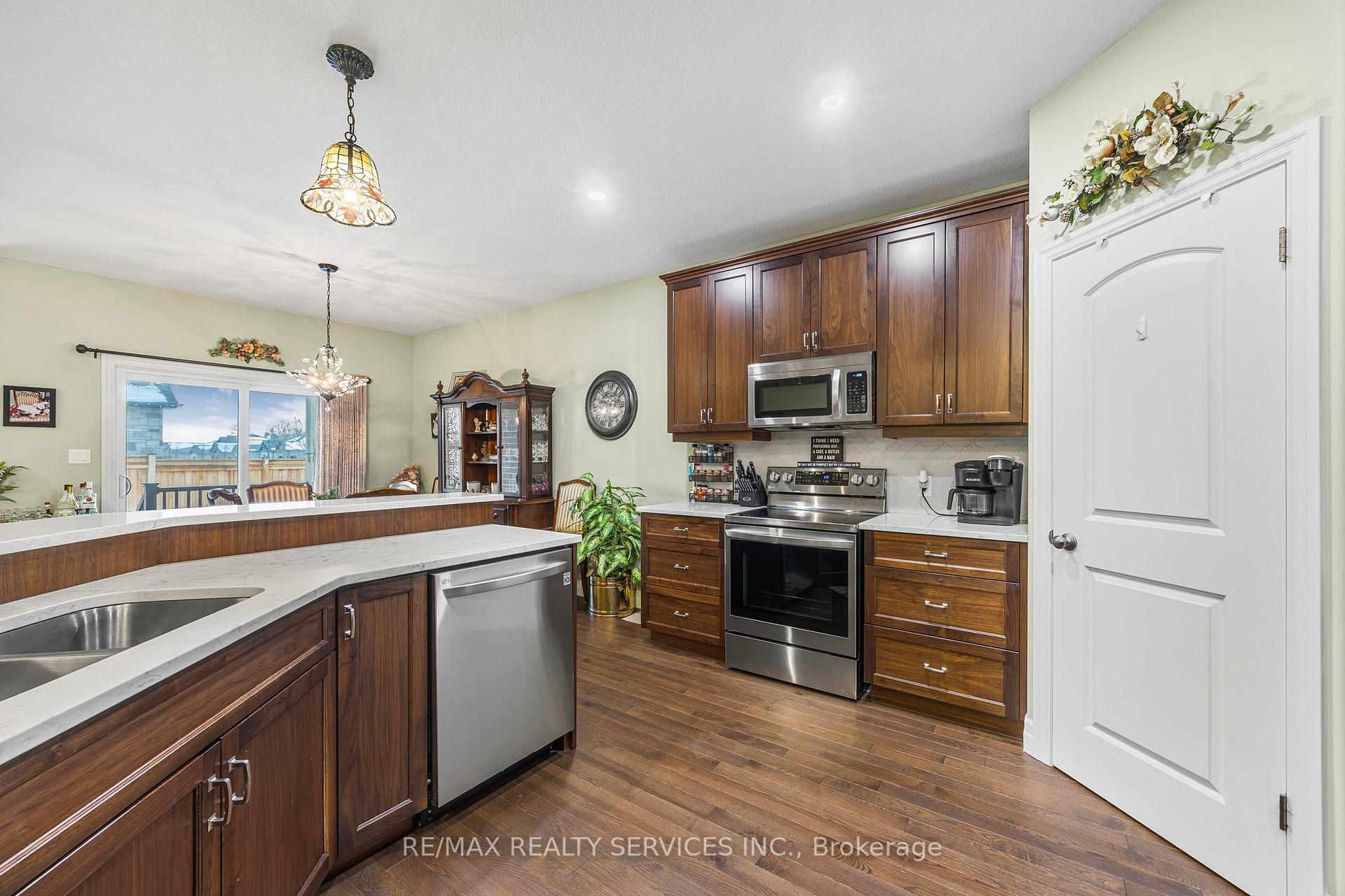 Photo 6 of 255 Rogers Road, North Perth, Listowel — HOMEH