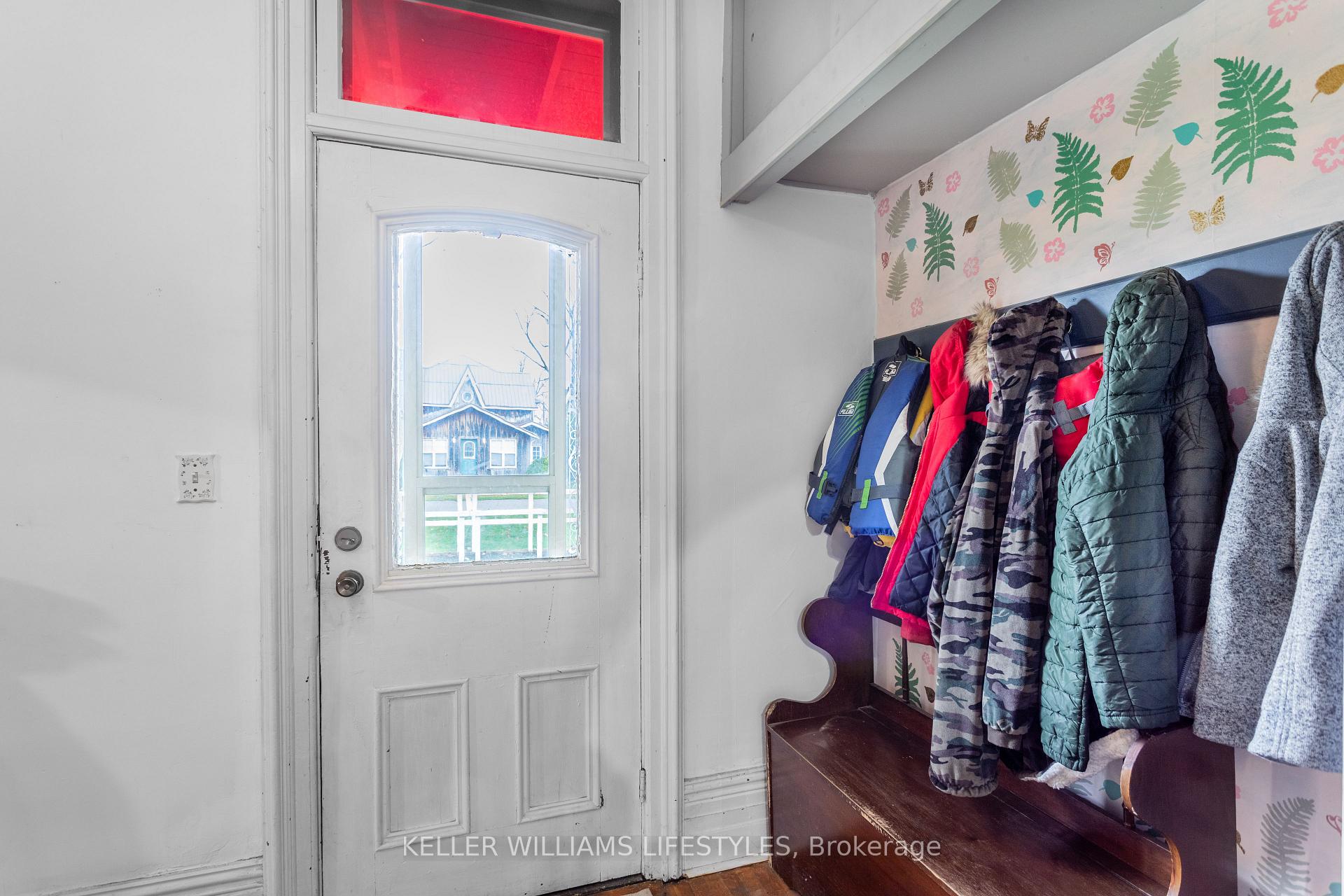 Photo 3 of 167 Broadway Street, North Middlesex, Parkhill — HOMEH