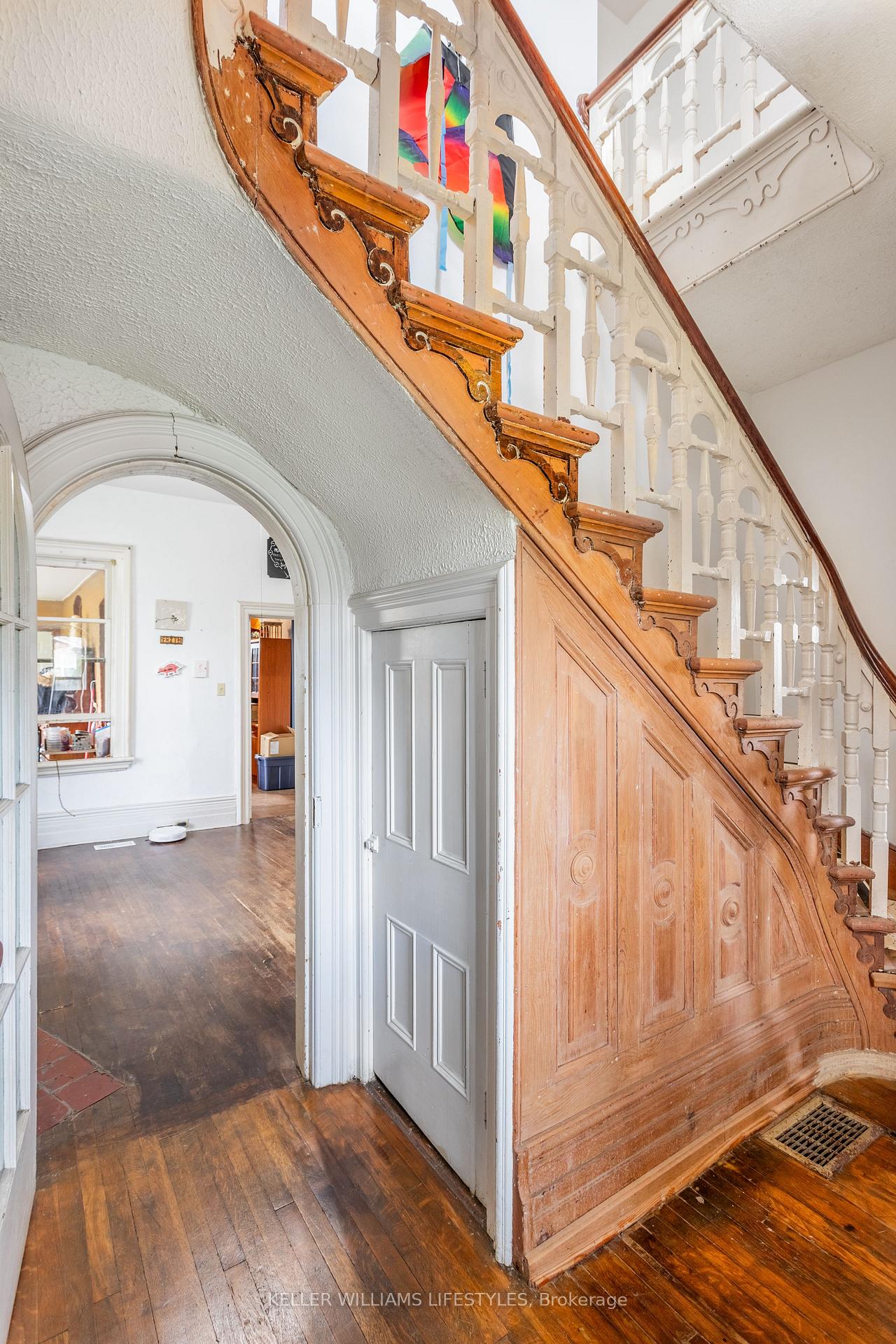 Photo 4 of 167 Broadway Street, North Middlesex, Parkhill — HOMEH