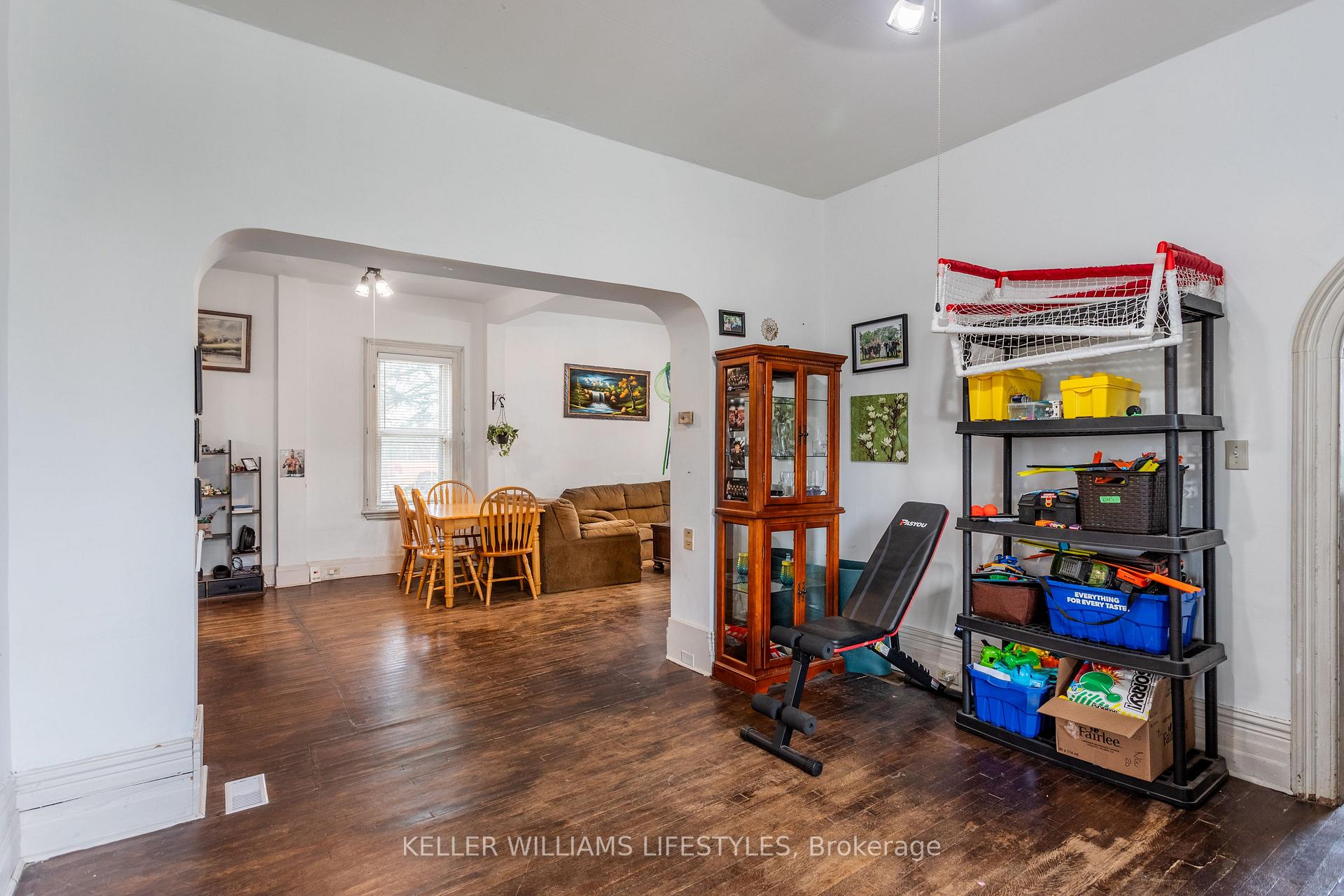Photo 6 of 167 Broadway Street, North Middlesex, Parkhill — HOMEH
