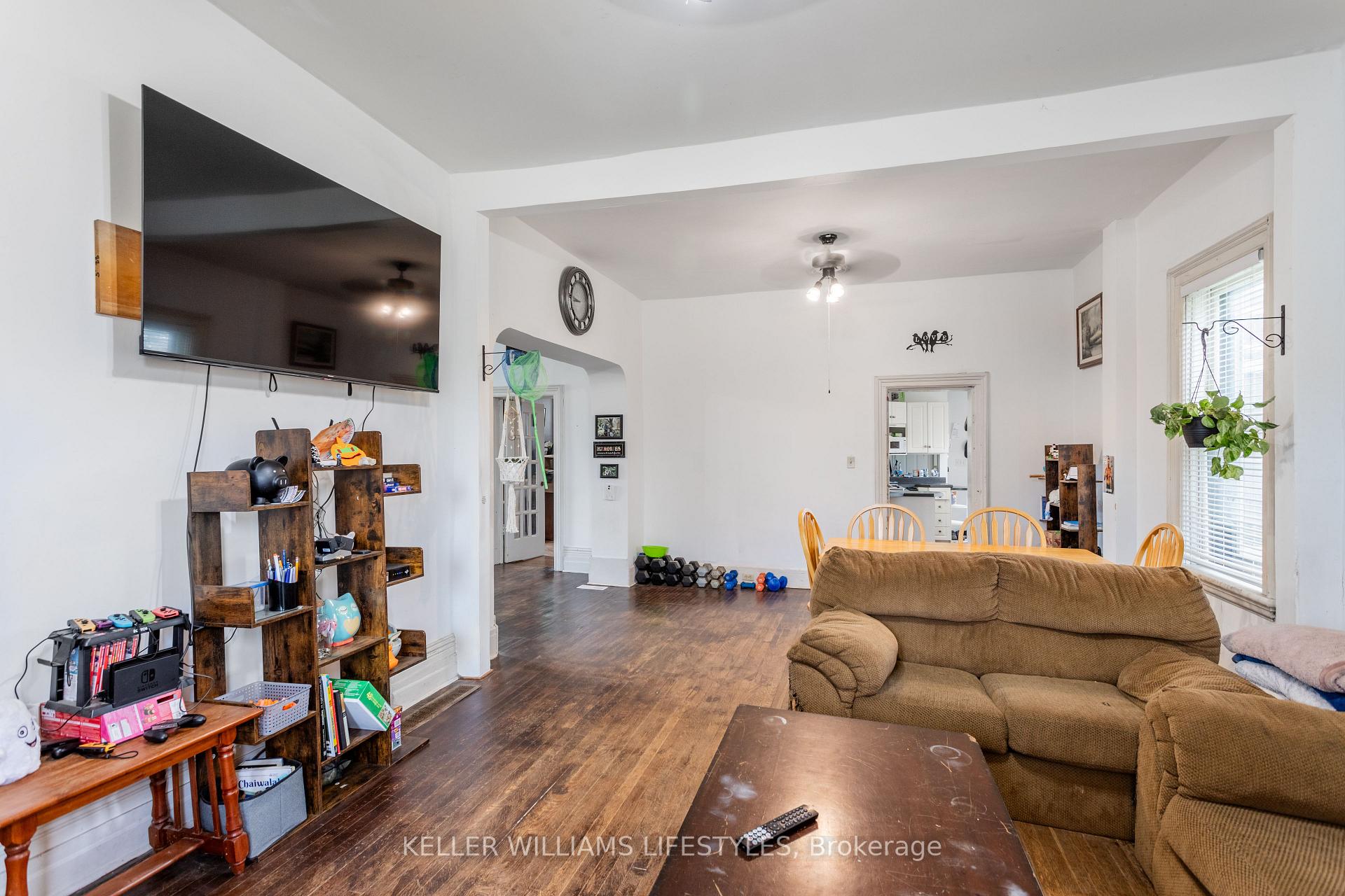 Photo 8 of 167 Broadway Street, North Middlesex, Parkhill — HOMEH