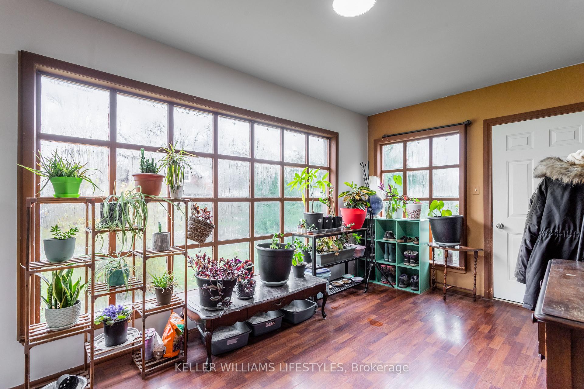 Photo 15 of 167 Broadway Street, North Middlesex, Parkhill — HOMEH