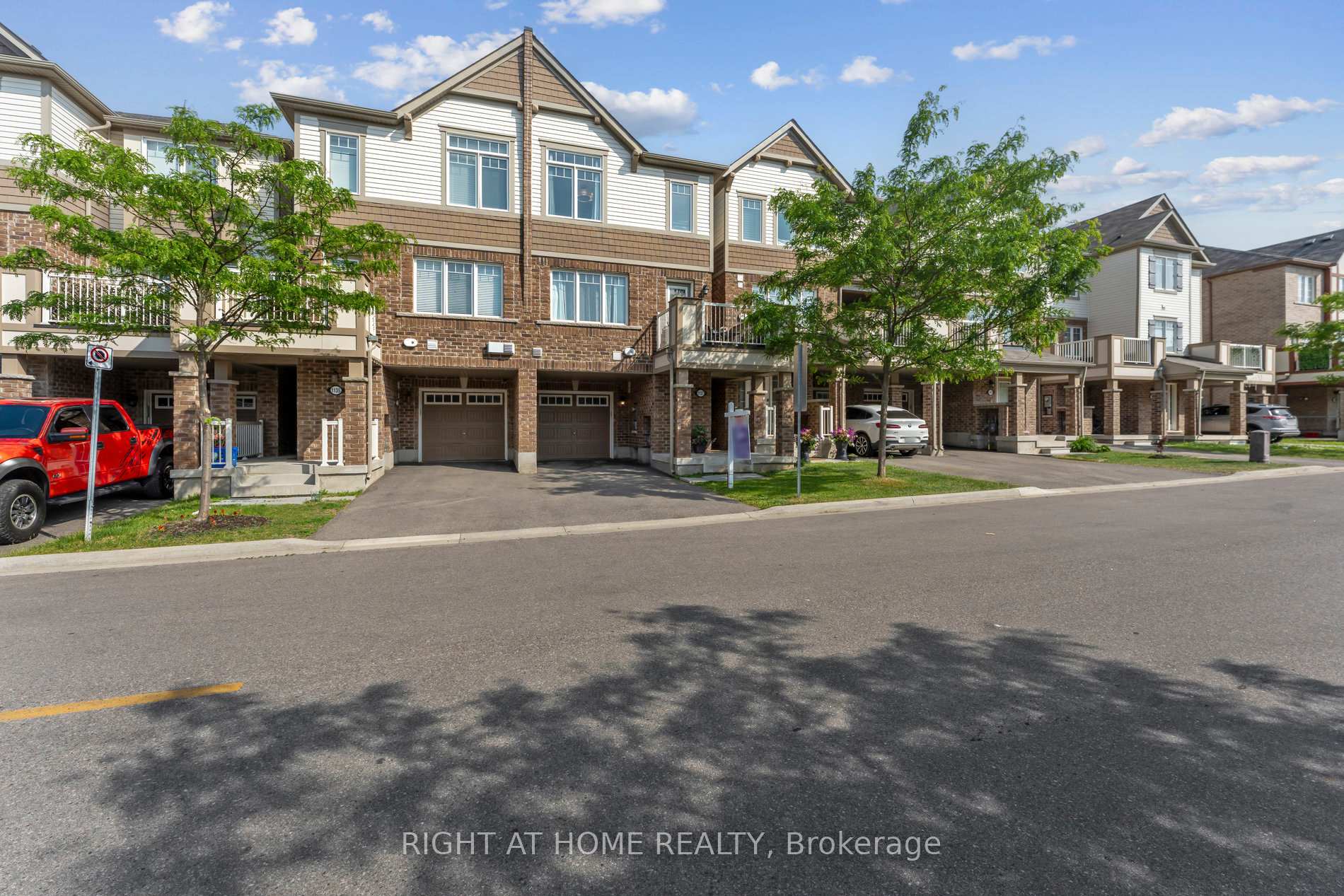 Photo 8 of 1137 Duignan Crescent, Milton, Ford — HOMEH