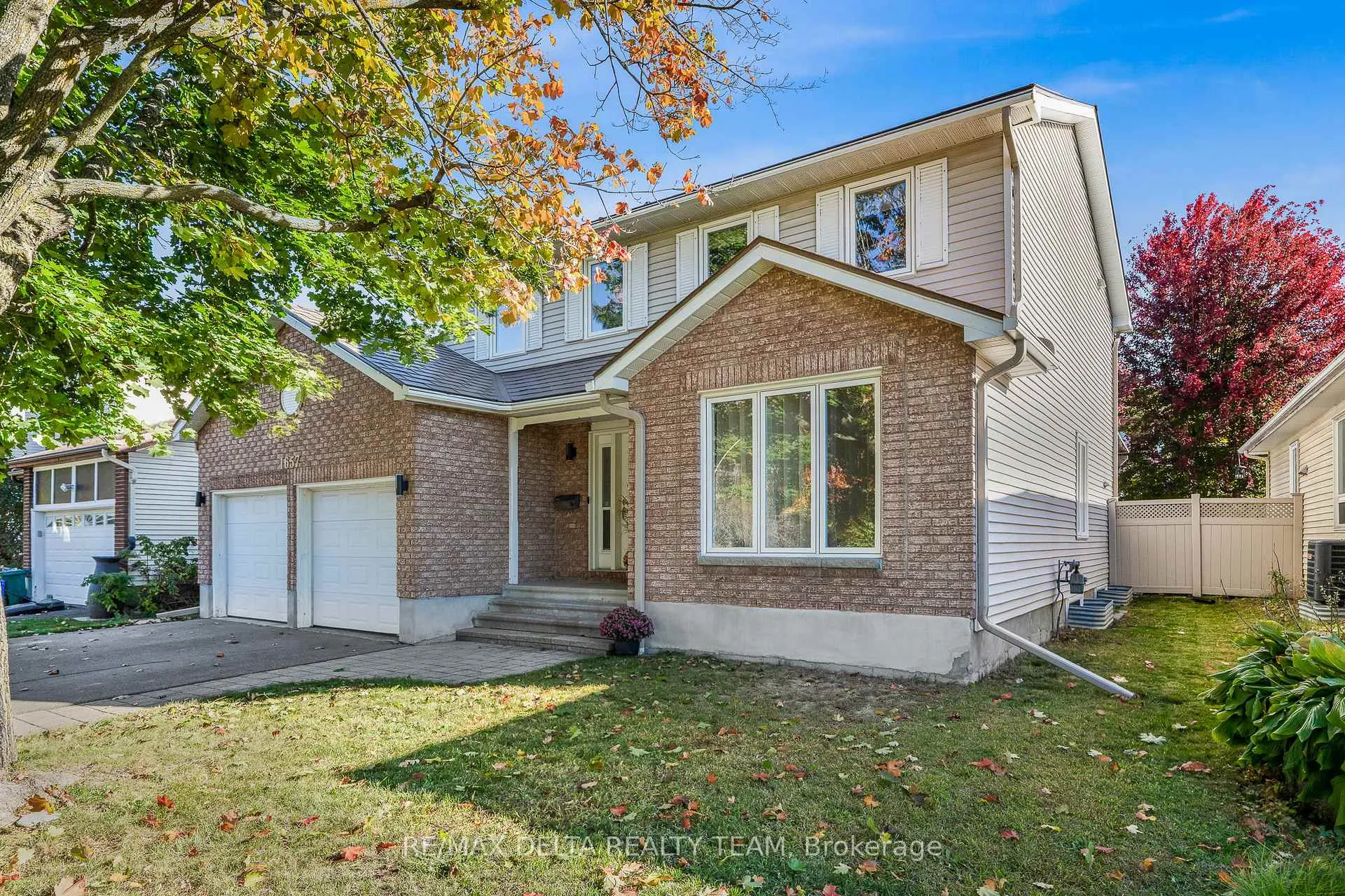 Front of 1657 Bottriell Way