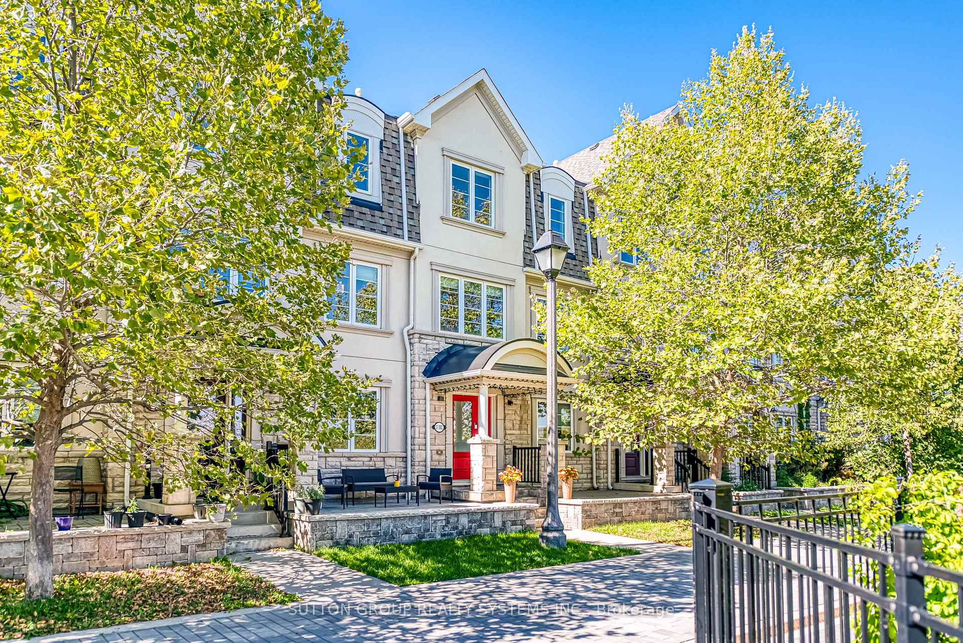 Front of Unit 27, 3002 Preserve Drive