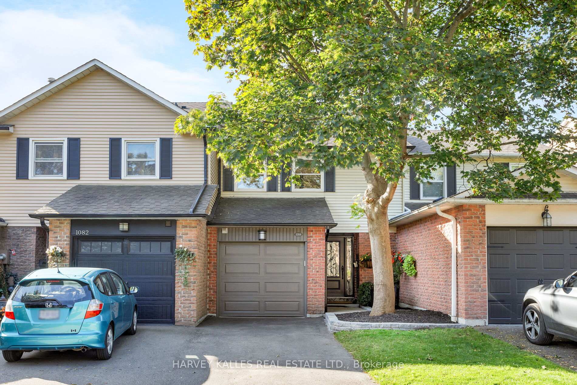 Front of 1084 Bordeaux Court