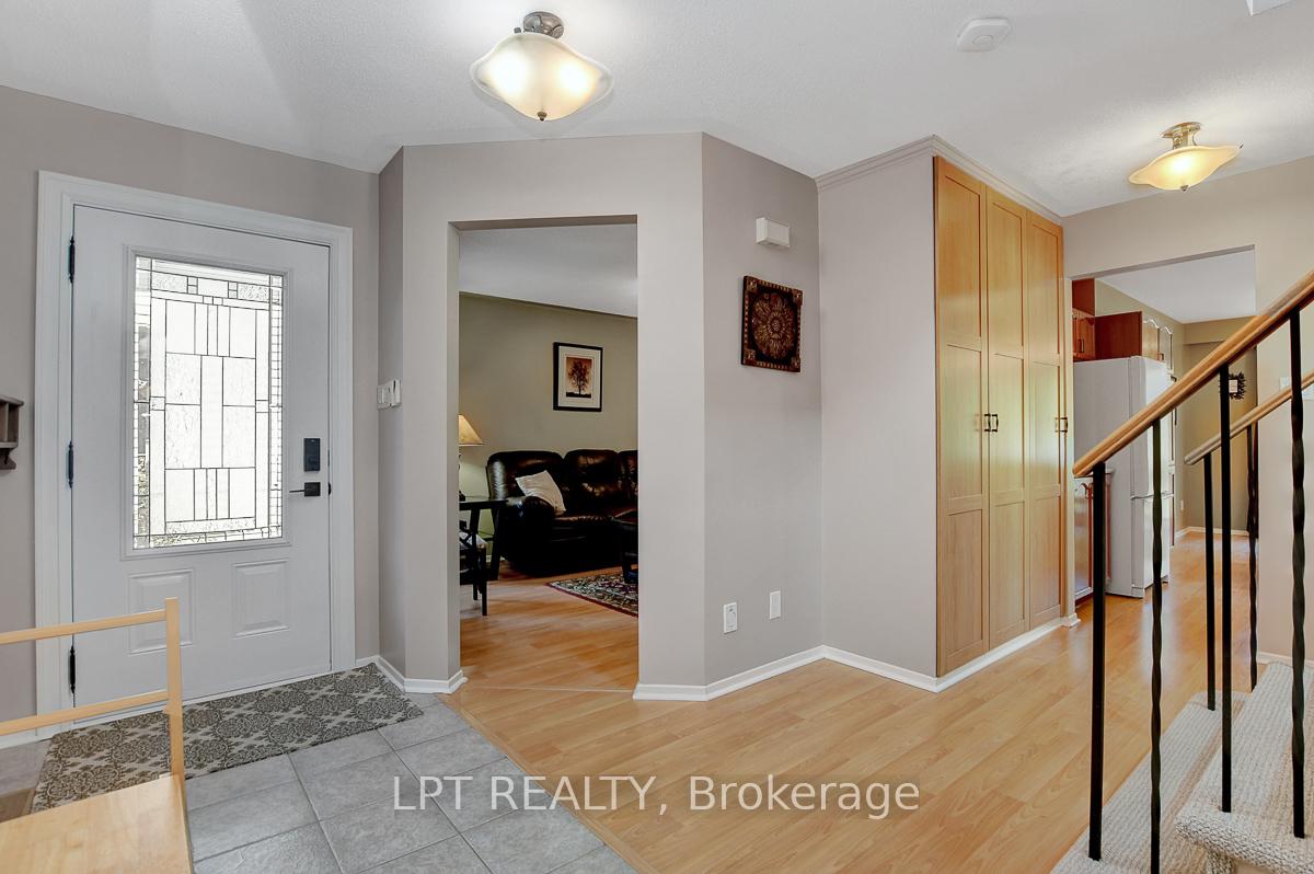 Photo 3 of 611 Tourelle Drive, Ottawa, Fallingbrook/Gardenway South — HOMEH