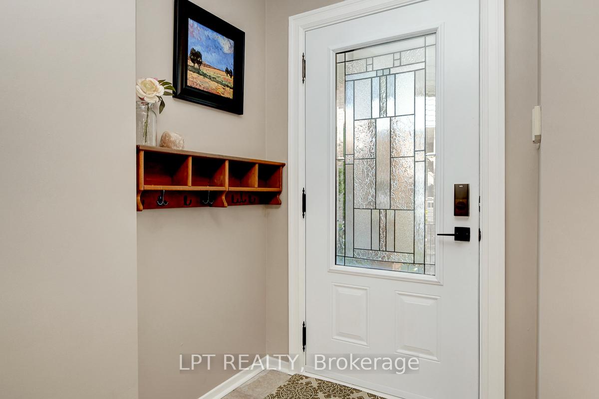 Photo 5 of 611 Tourelle Drive, Ottawa, Fallingbrook/Gardenway South — HOMEH