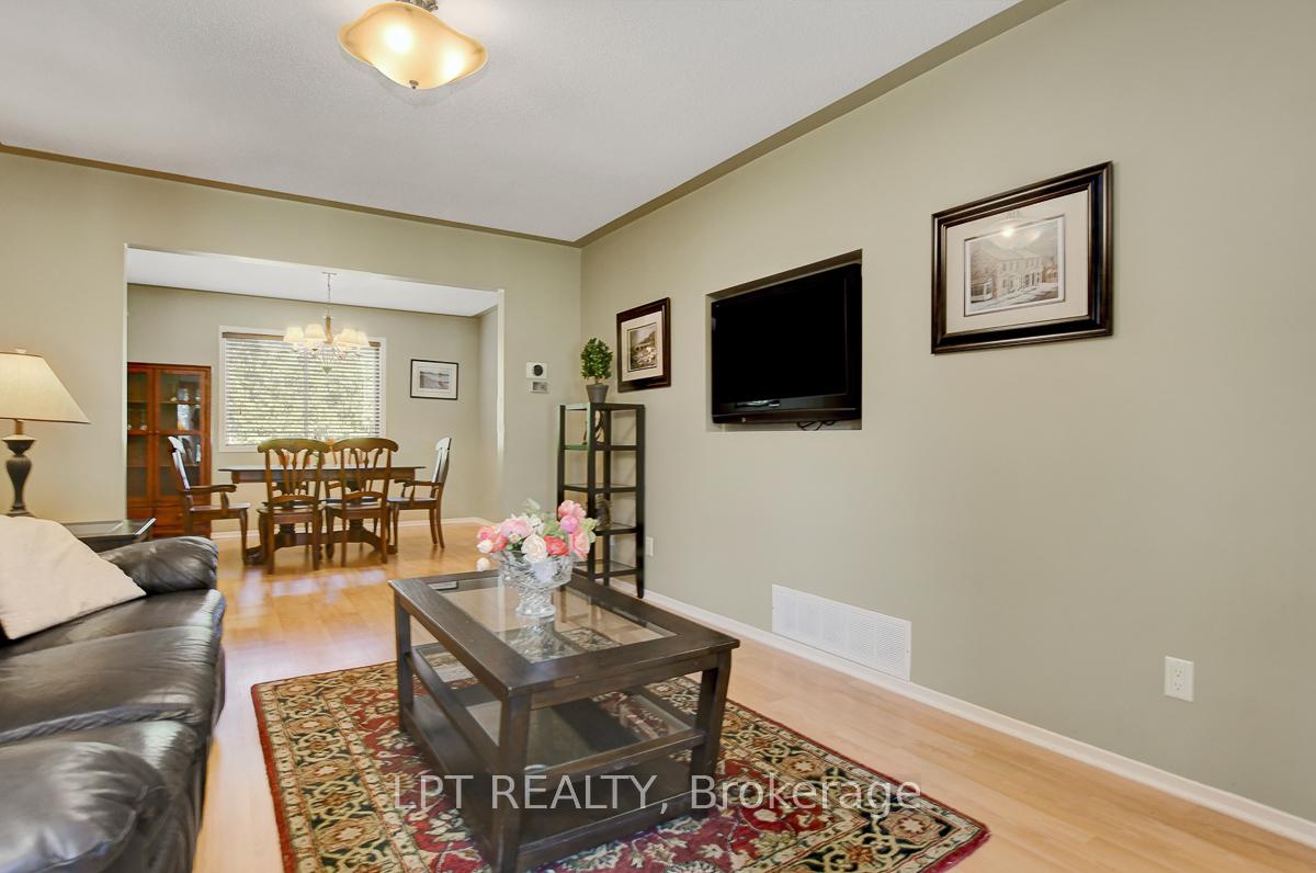 Photo 8 of 611 Tourelle Drive, Ottawa, Fallingbrook/Gardenway South — HOMEH