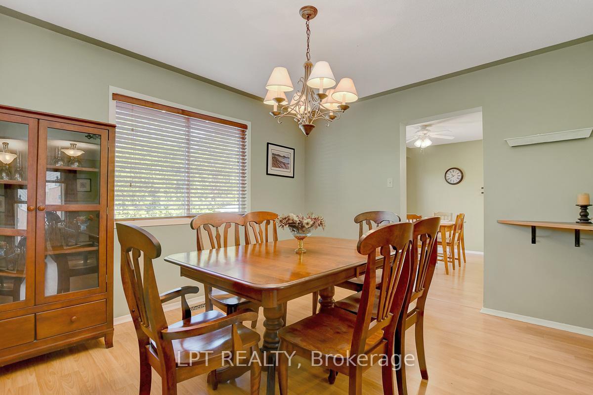 Photo 9 of 611 Tourelle Drive, Ottawa, Fallingbrook/Gardenway South — HOMEH