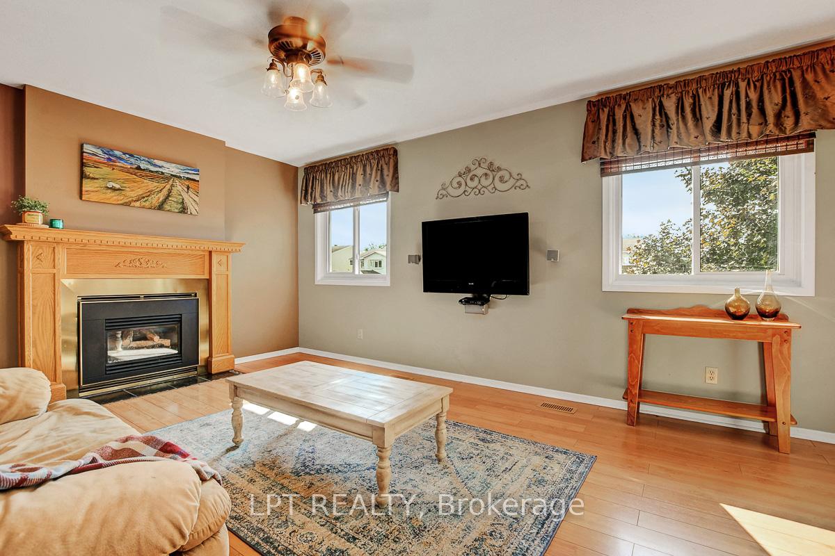 Photo 20 of 611 Tourelle Drive, Ottawa, Fallingbrook/Gardenway South — HOMEH