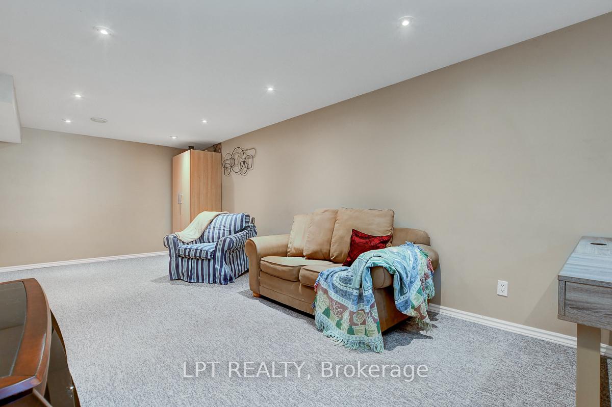 Photo 36 of 611 Tourelle Drive, Ottawa, Fallingbrook/Gardenway South — HOMEH