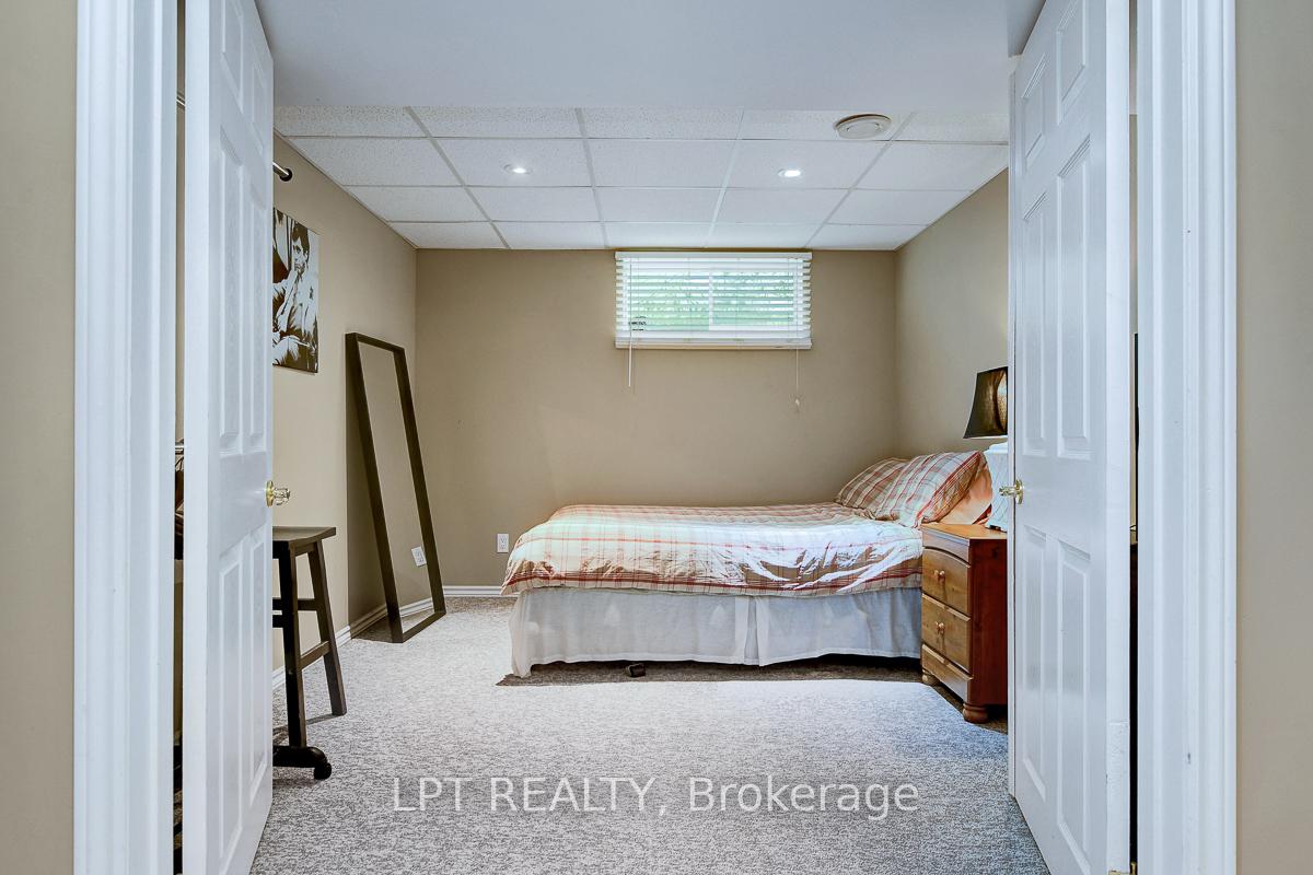 Photo 38 of 611 Tourelle Drive, Ottawa, Fallingbrook/Gardenway South — HOMEH