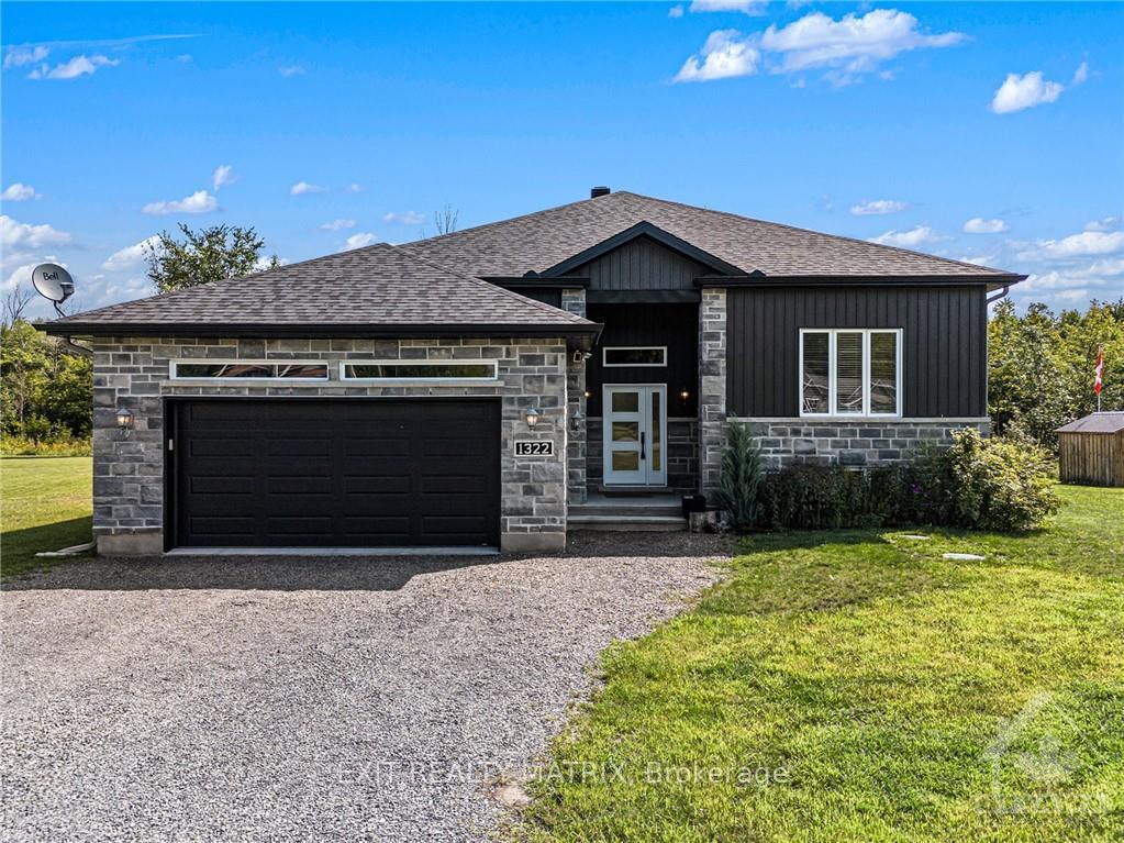 Front of 1322 Country Lane