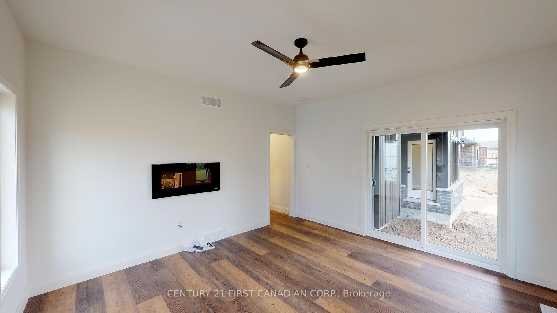 Photo 14 of 2 Postma Crescent, North Middlesex, Alisa Craig — HOMEH