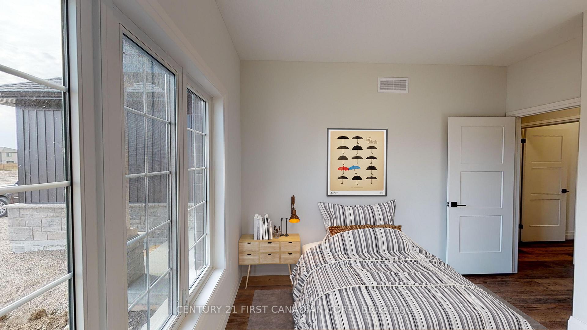 Photo 17 of 2 Postma Crescent, North Middlesex, Alisa Craig — HOMEH