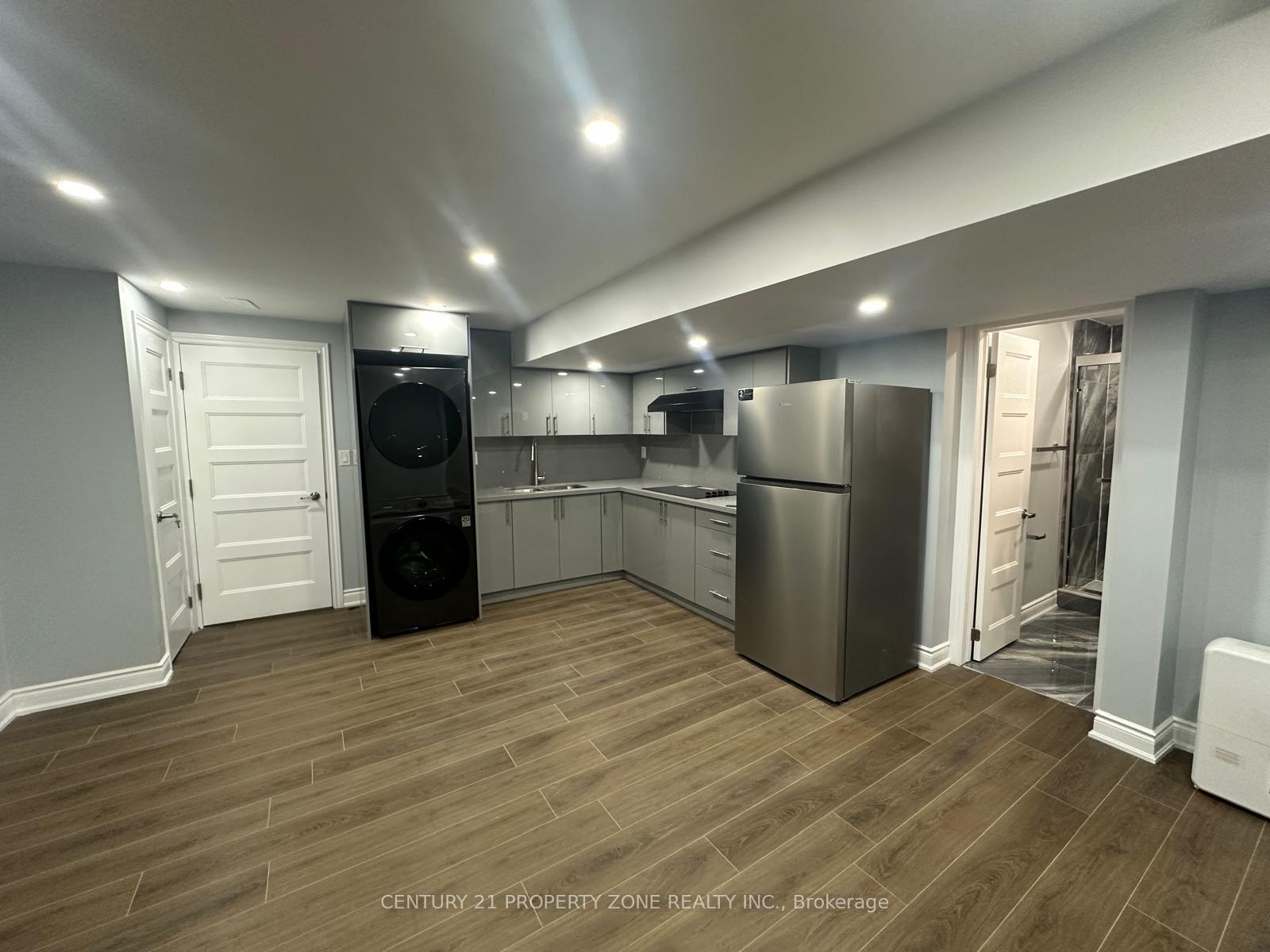 Photo 9 of Unit lower unit, 1394 lobelia Crescent, Milton, Walker — HOMEH