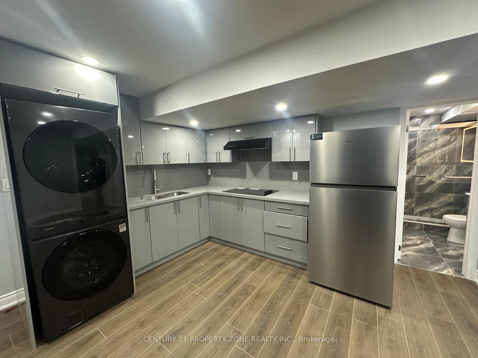 Photo 3 of Unit lower unit, 1394 lobelia Crescent, Milton, Walker — HOMEH