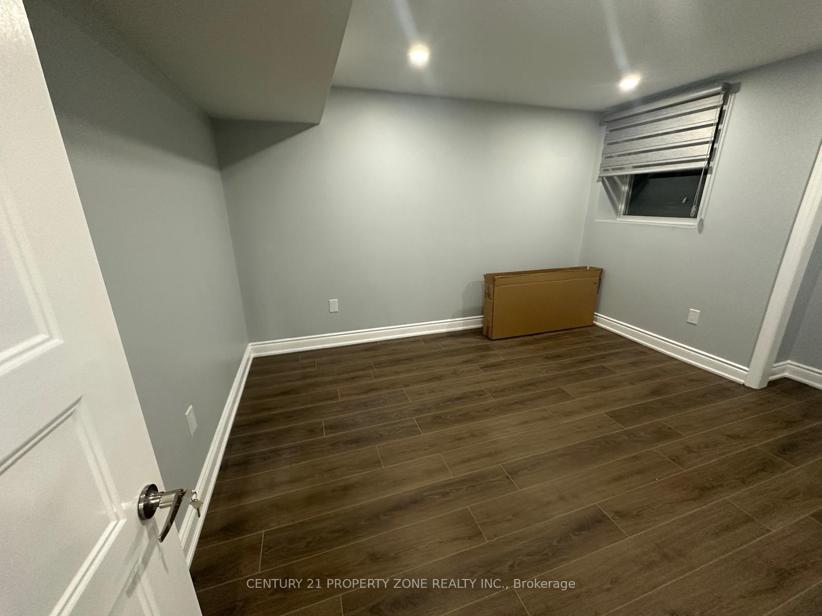 Photo 7 of Unit lower unit, 1394 lobelia Crescent, Milton, Walker — HOMEH