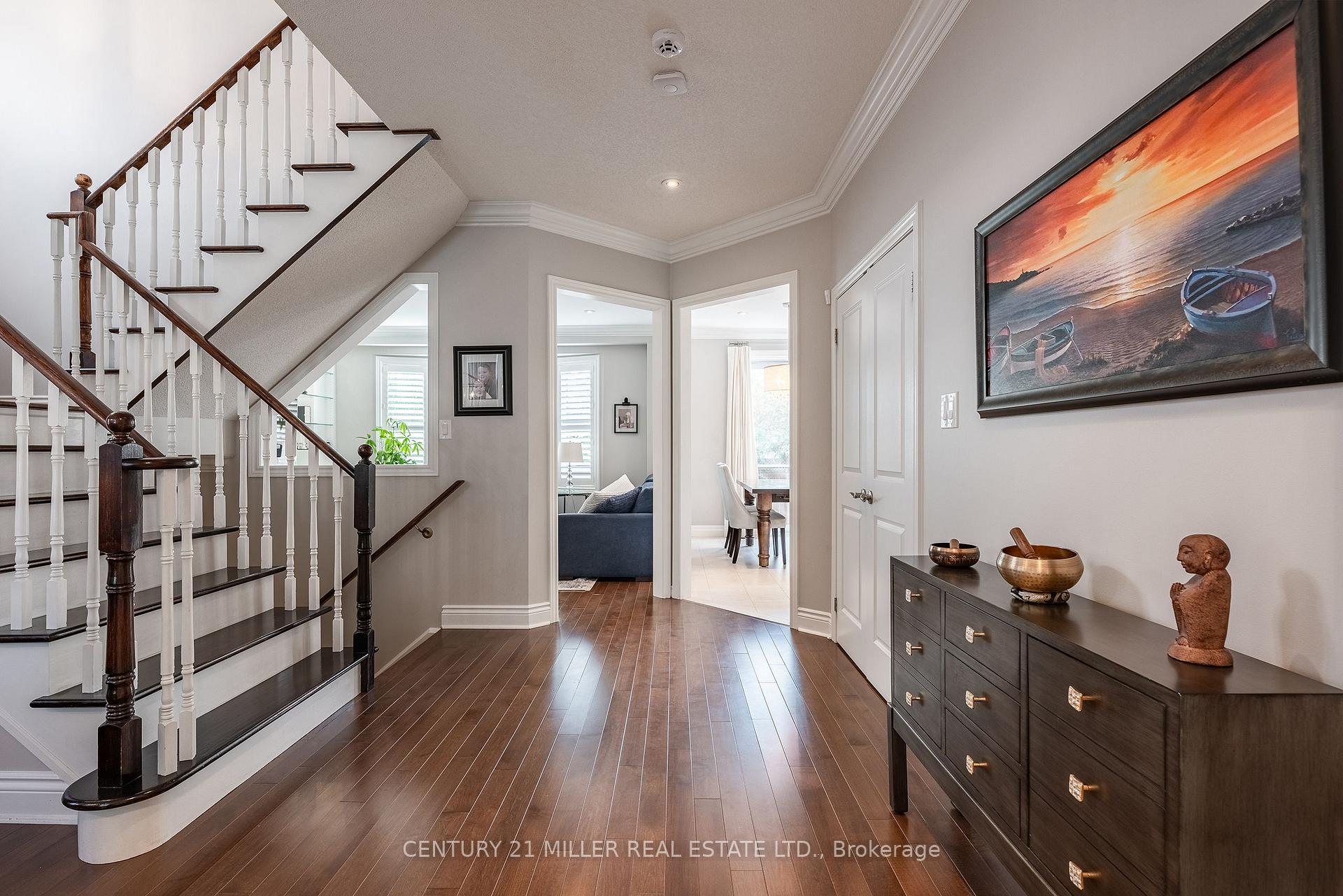 Photo 5 of 2124 Blackforest Crescent, Oakville, Westmount — HOMEH