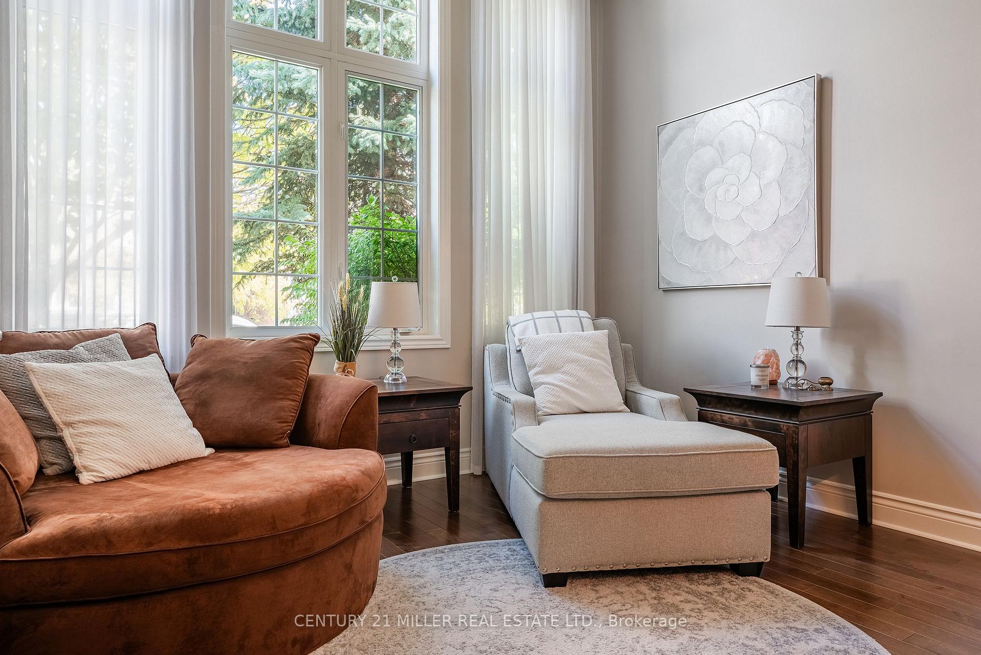 Photo 7 of 2124 Blackforest Crescent, Oakville, Westmount — HOMEH