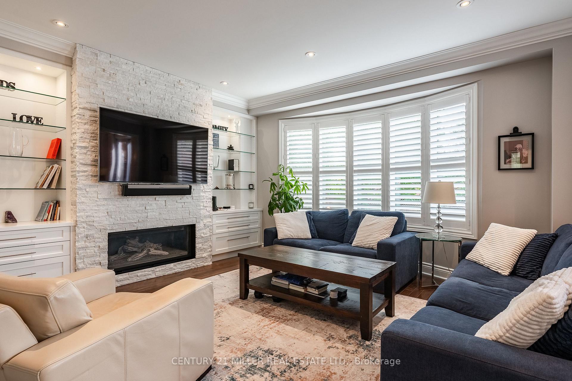 Photo 16 of 2124 Blackforest Crescent, Oakville, Westmount — HOMEH