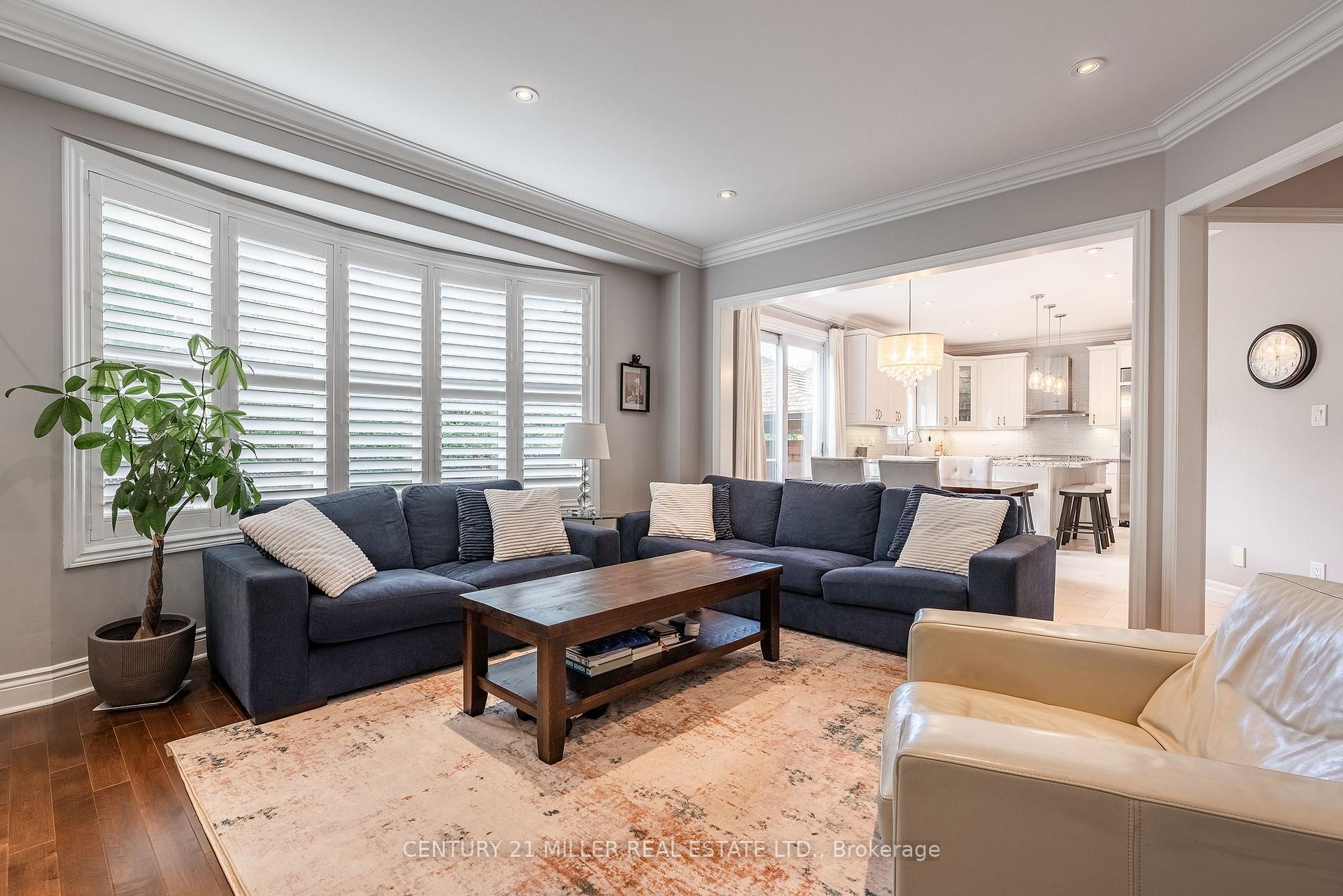 Photo 18 of 2124 Blackforest Crescent, Oakville, Westmount — HOMEH