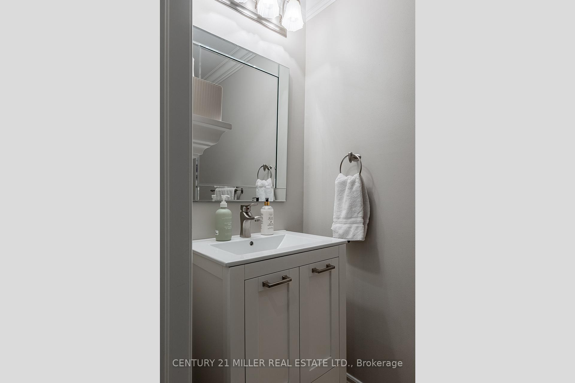 Photo 20 of 2124 Blackforest Crescent, Oakville, Westmount — HOMEH
