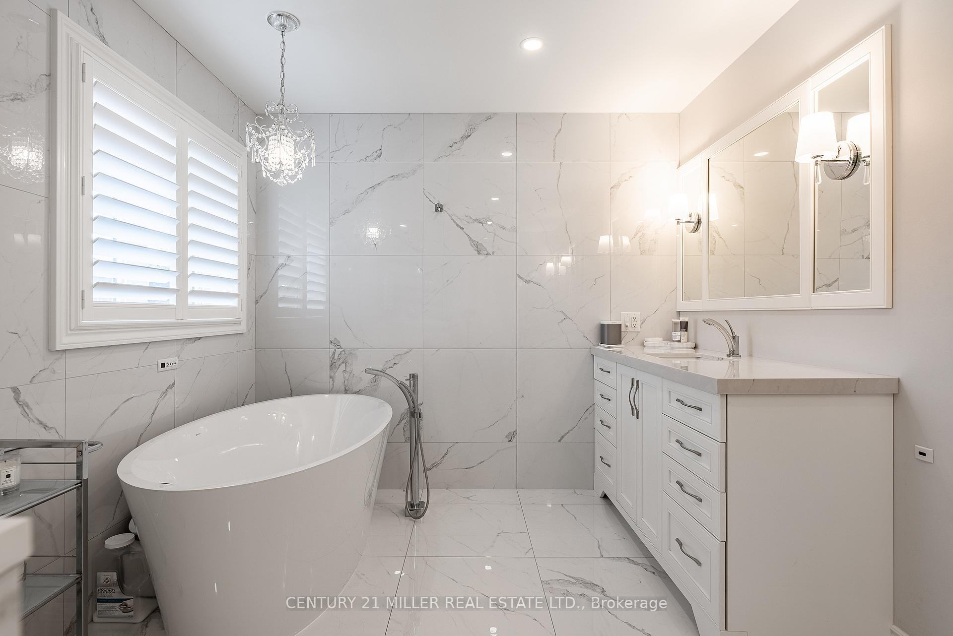 Photo 22 of 2124 Blackforest Crescent, Oakville, Westmount — HOMEH