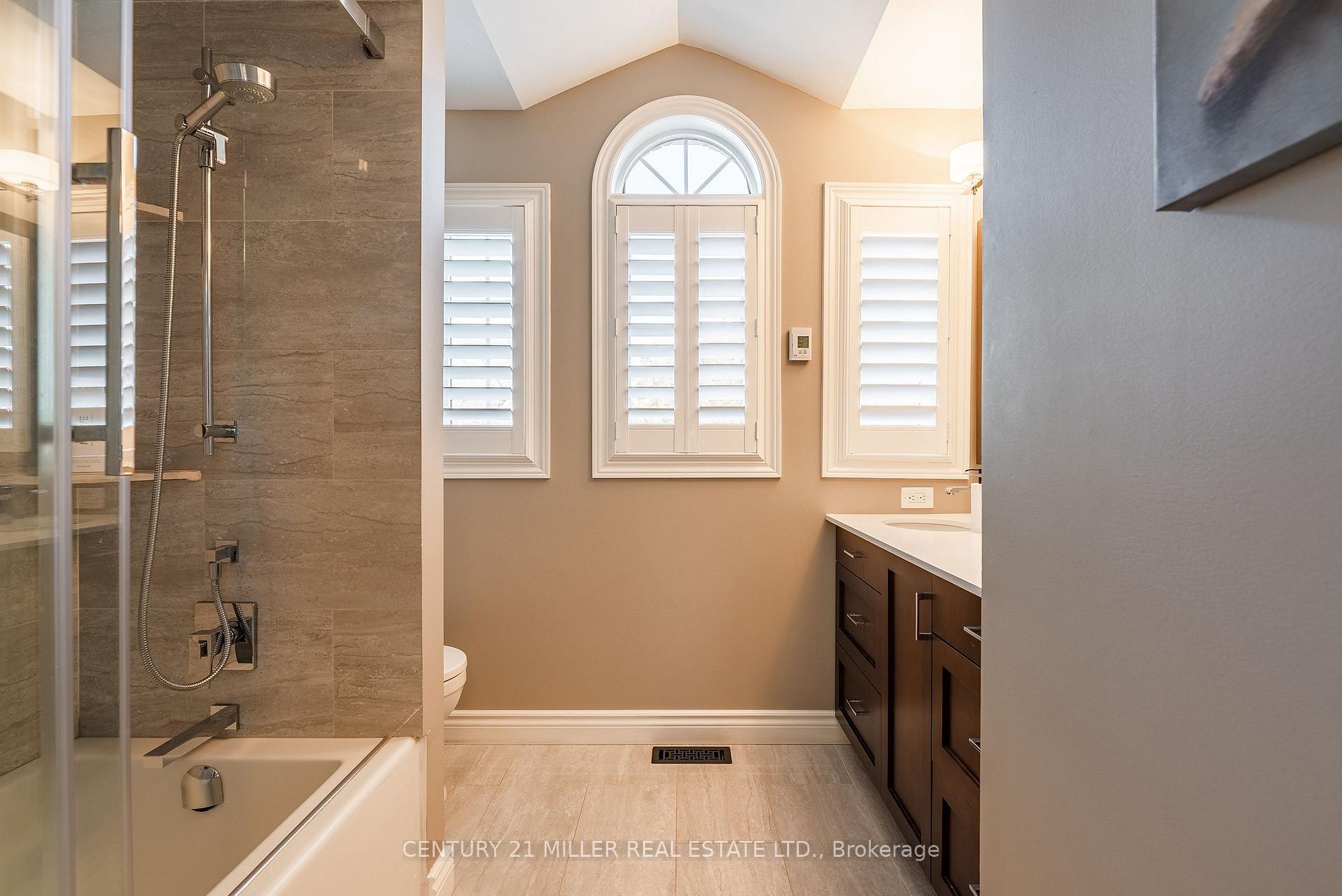 Photo 27 of 2124 Blackforest Crescent, Oakville, Westmount — HOMEH