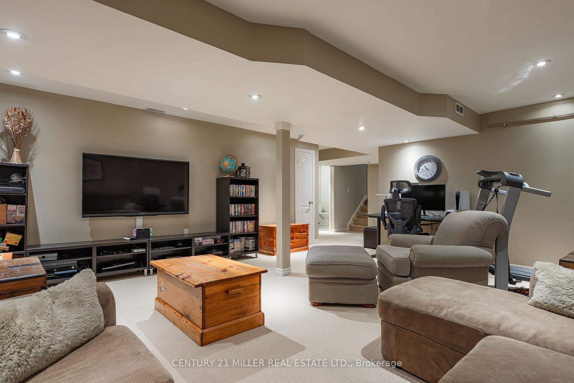 Photo 29 of 2124 Blackforest Crescent, Oakville, Westmount — HOMEH