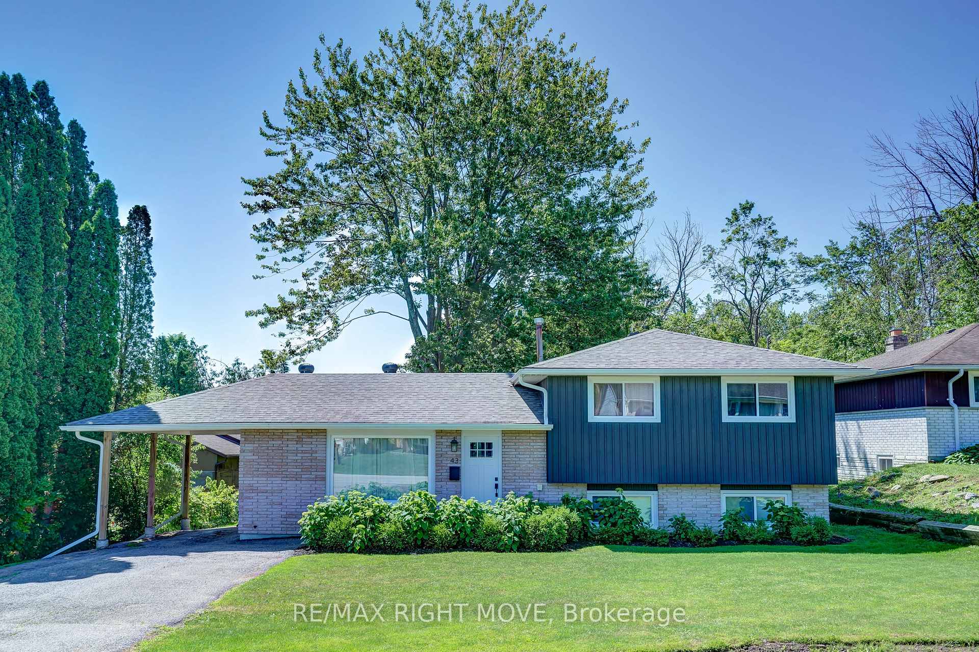 Photo 1 of 43 Galley Avenue, Orillia — HOMEH